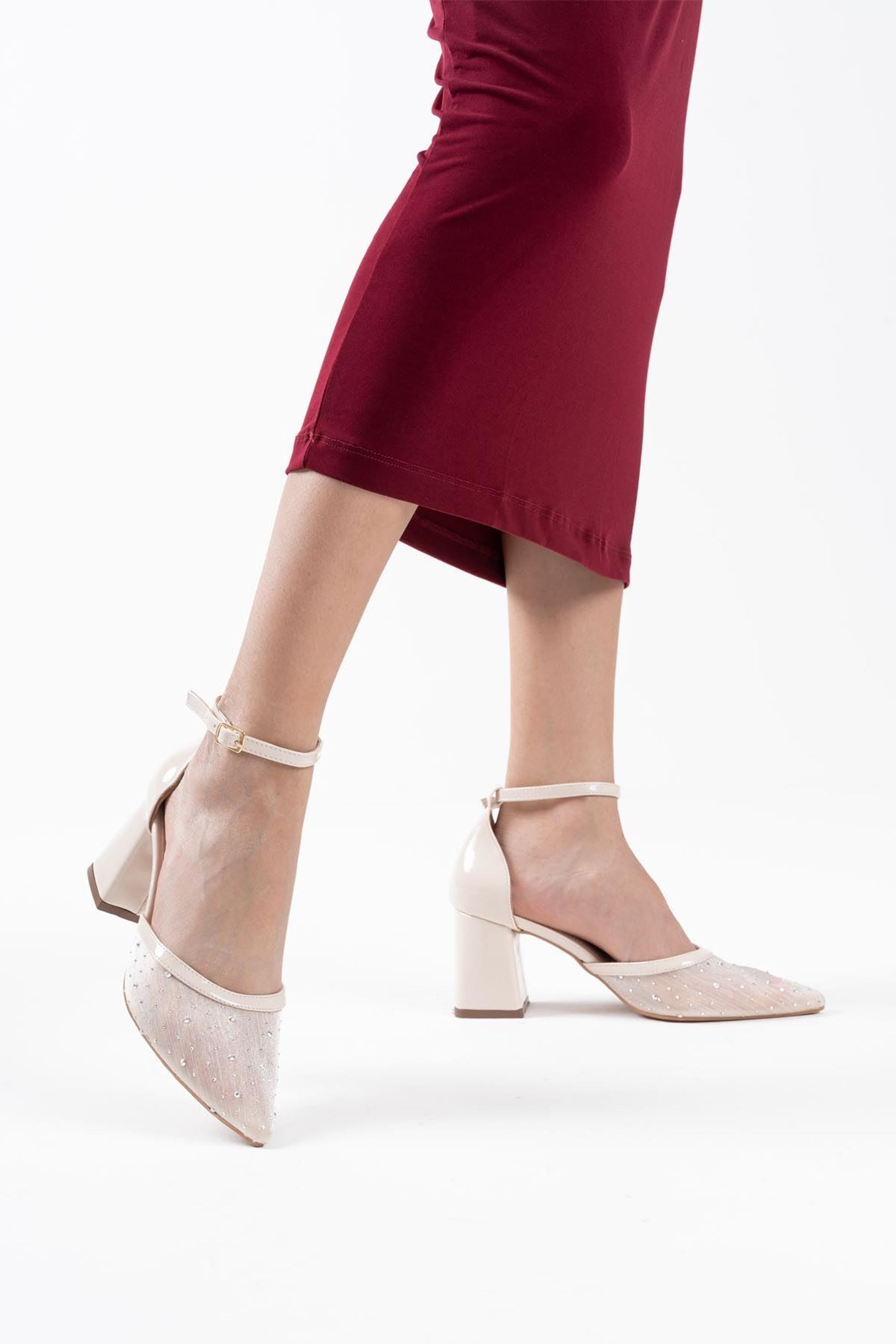 Velora Tekstil Kumaş Taşlı Kadın Topuklu Ayakkabı - Bej