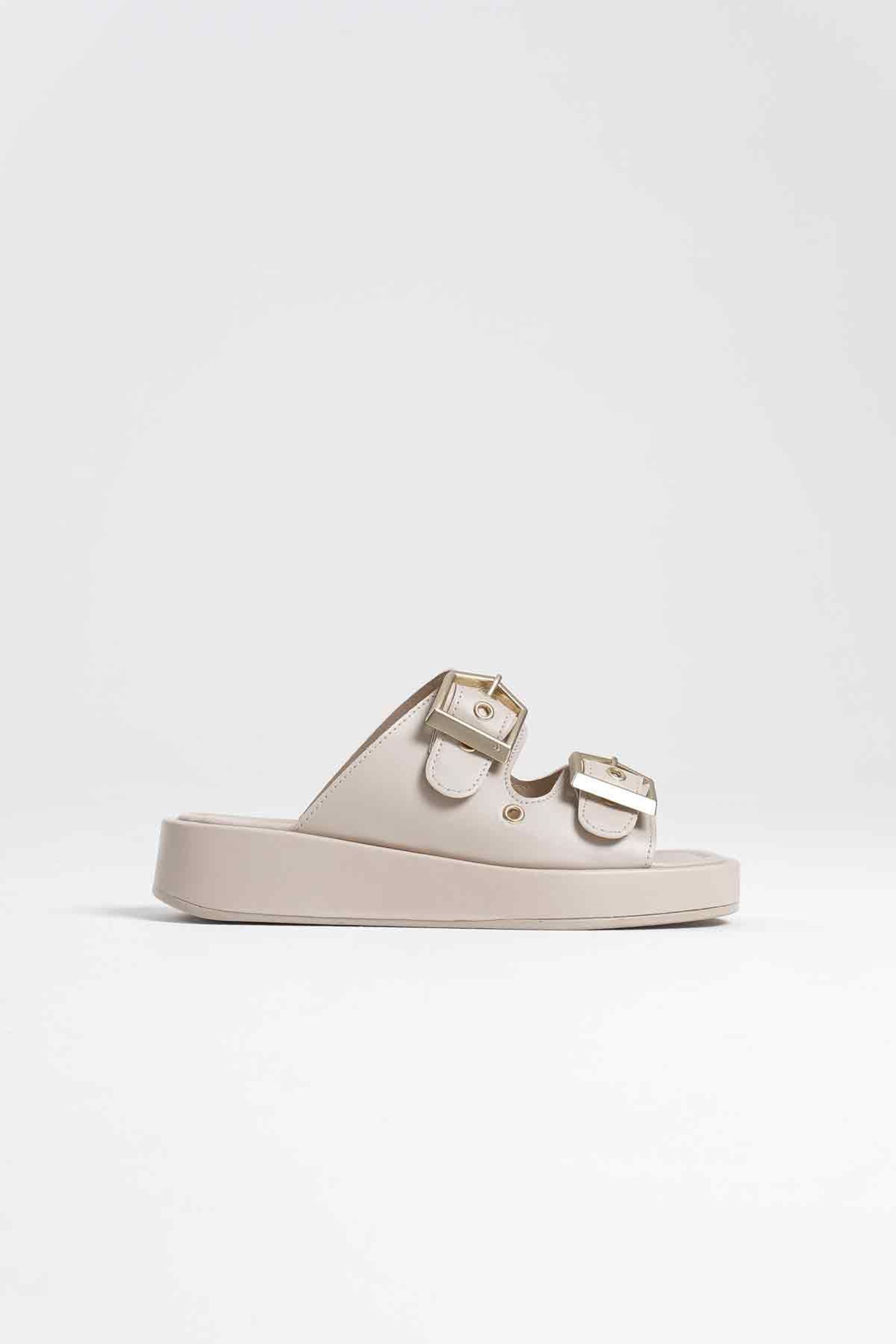 Breeva Çift Altın Rengi Toka Detaylı Cilt Terlik - Bej