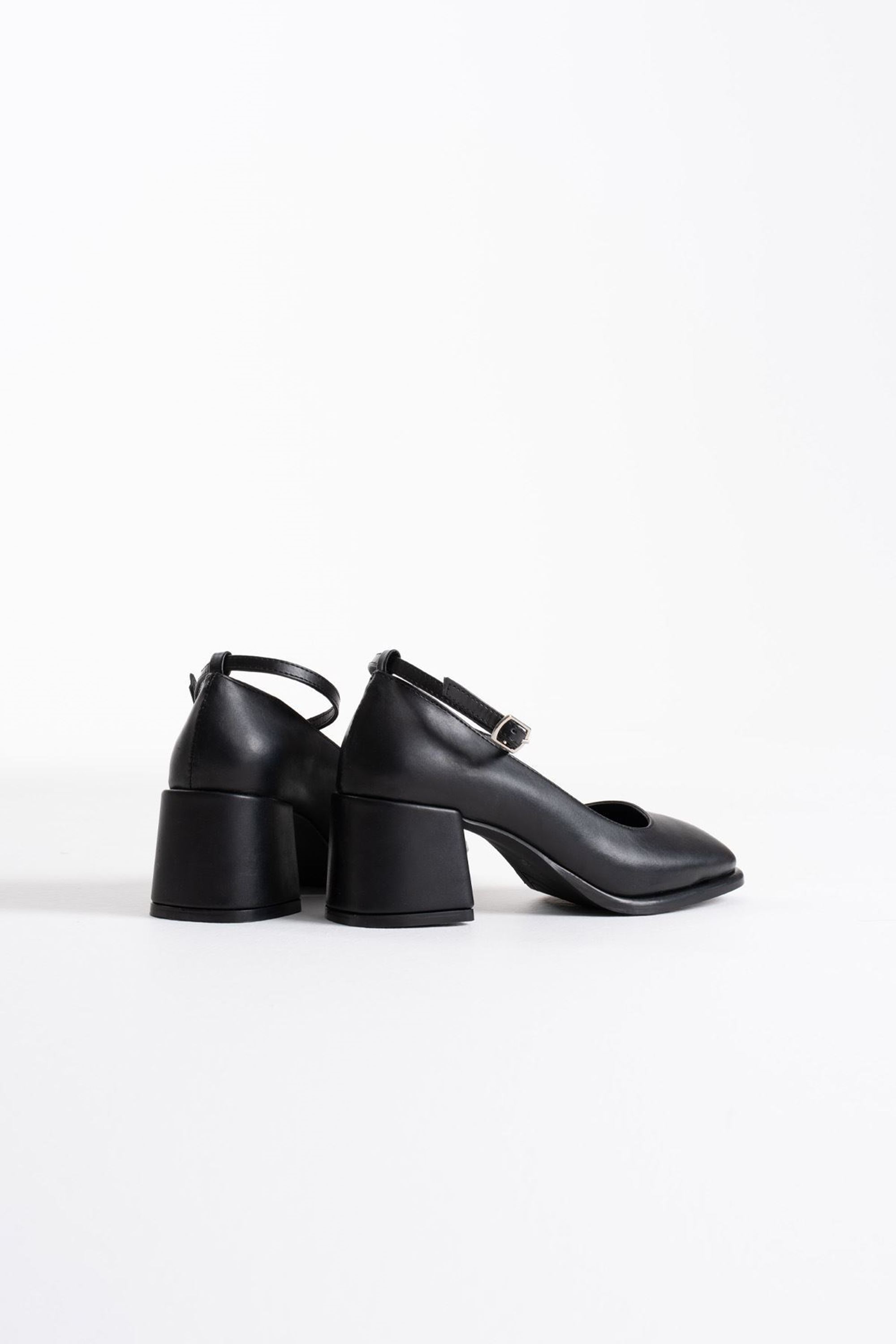 Norelle Kadın Sade Tasarım Cilt Kalın Topuklu Ayakkabı - Siyah