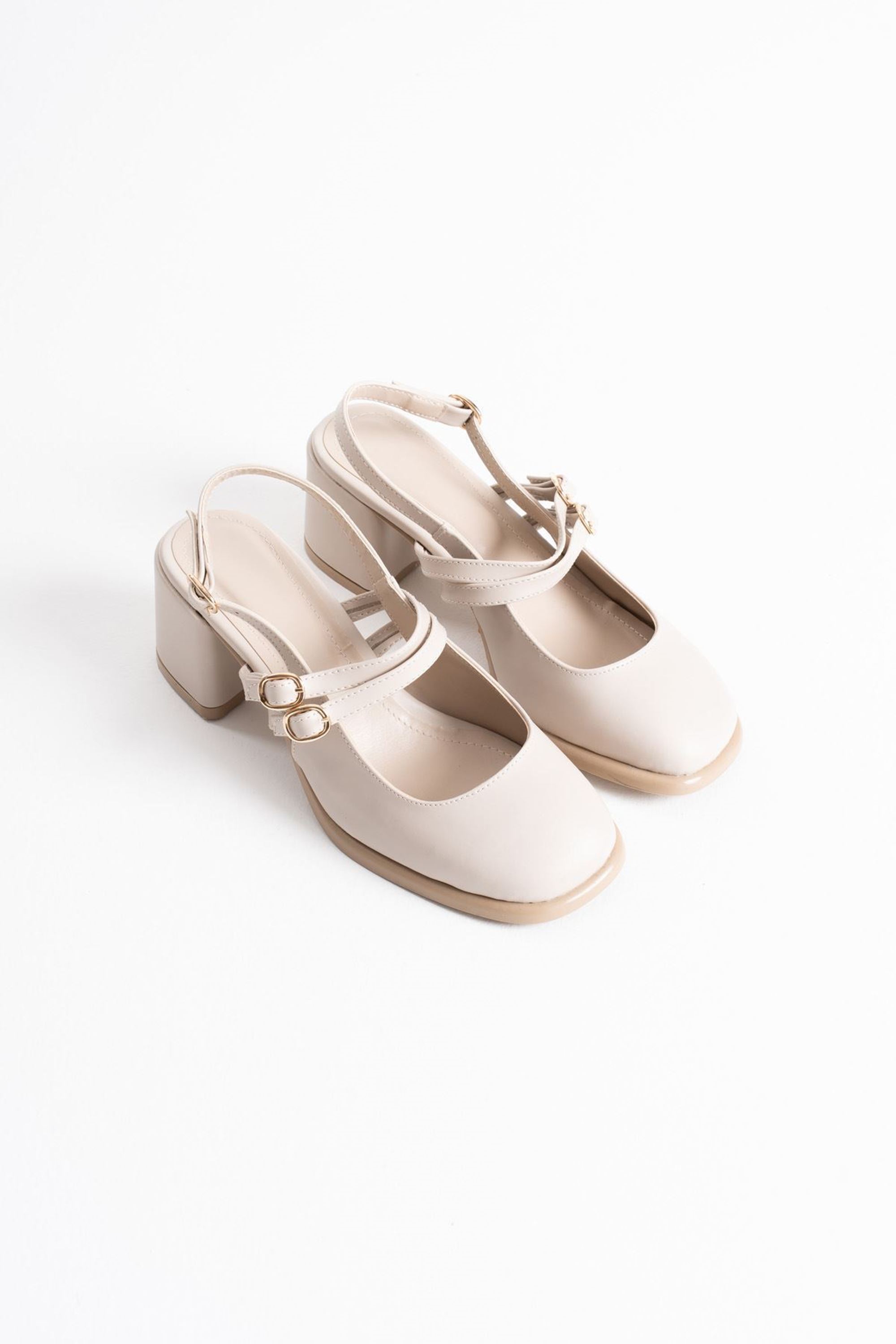 Milane Kadın Toka Detaylı Cilt Kalın Topuklu Ayakkabı - Bej