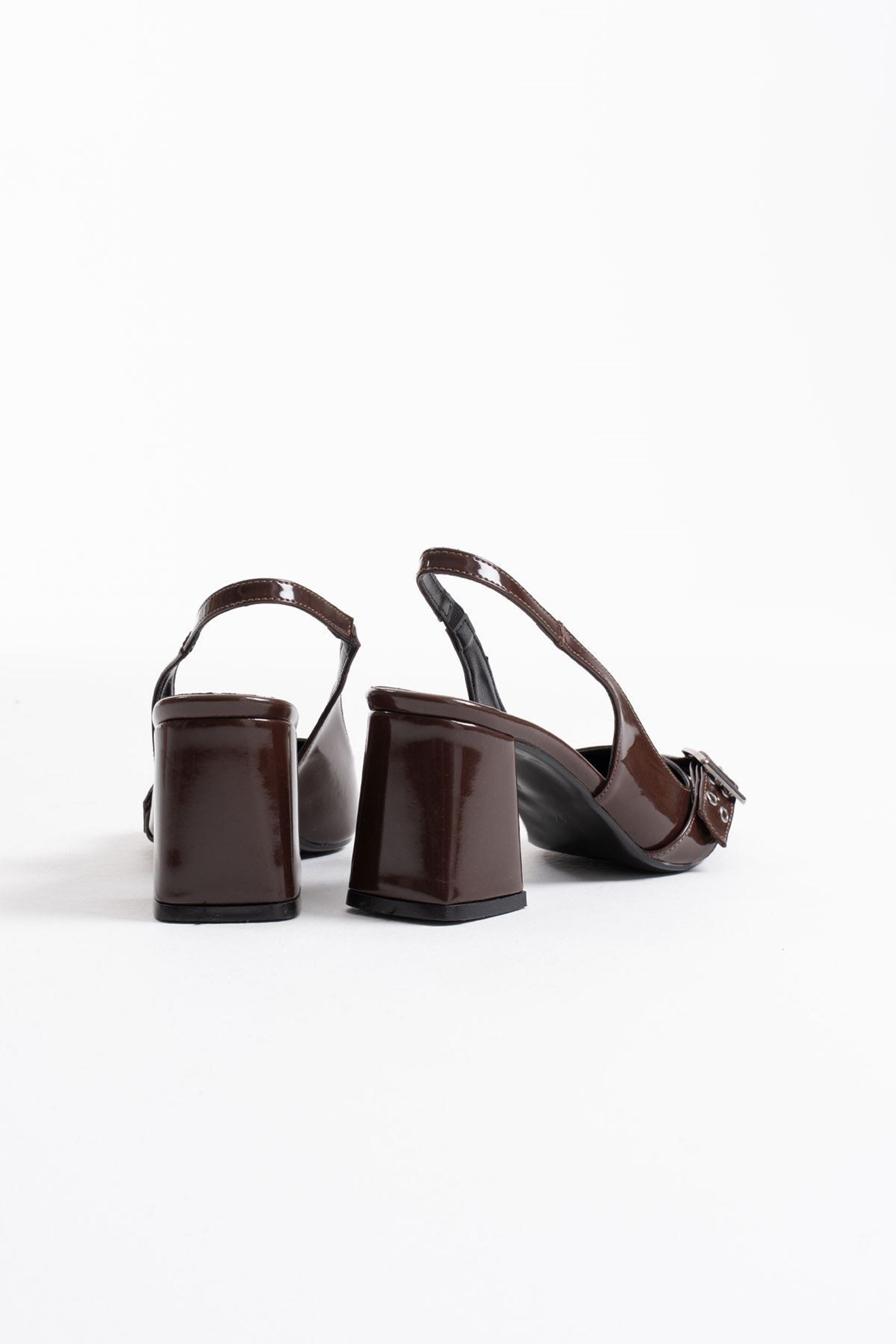 Dazzia Kadın Rugan Şık Toka Detaylı Kalın Topuklu Ayakkabı - Acı Kahve