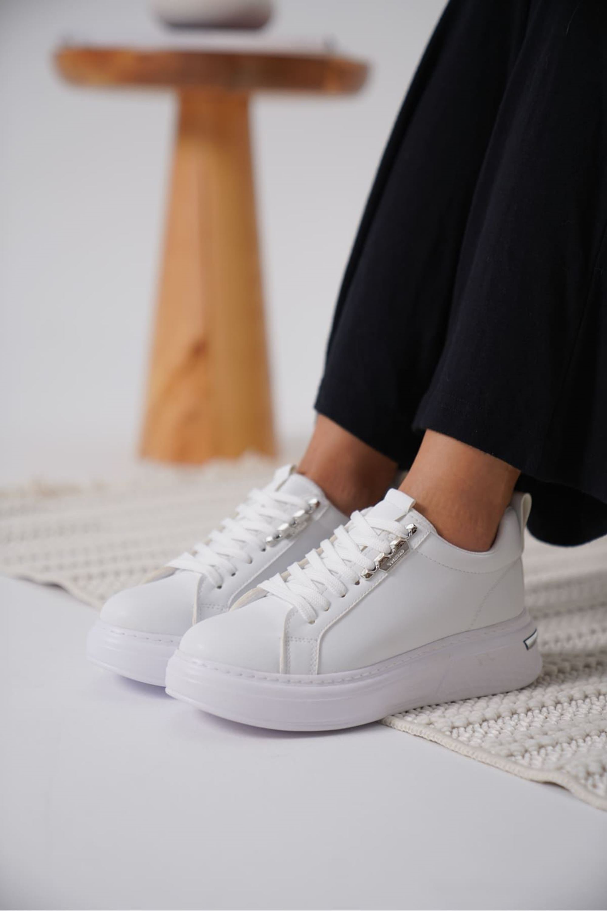 Trilza Kadın Gümüş Detaylı Spor Ayakkabı Sneaker - Beyaz