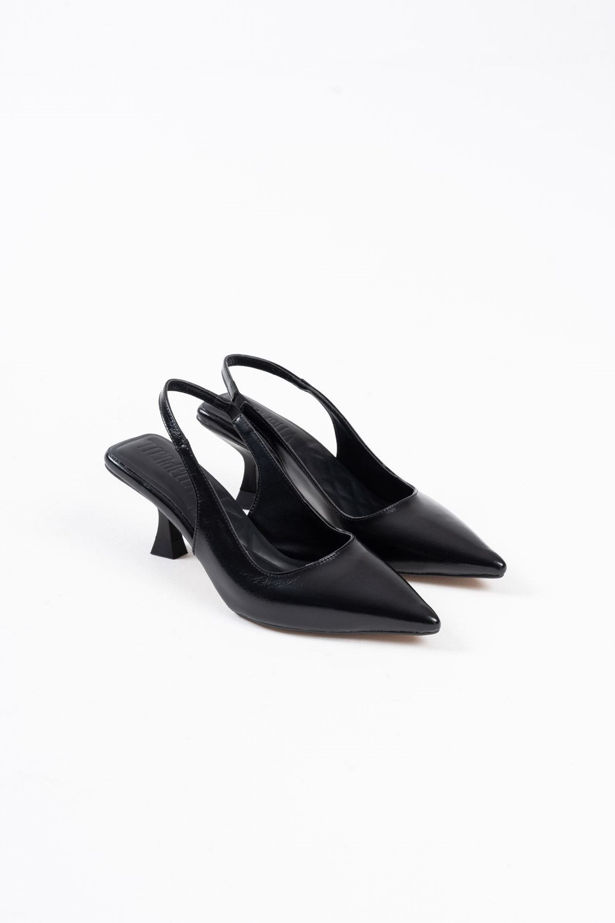 Luvette Kadın Şık Kırışık Rugan Topuklu Ayakkabı - Siyah