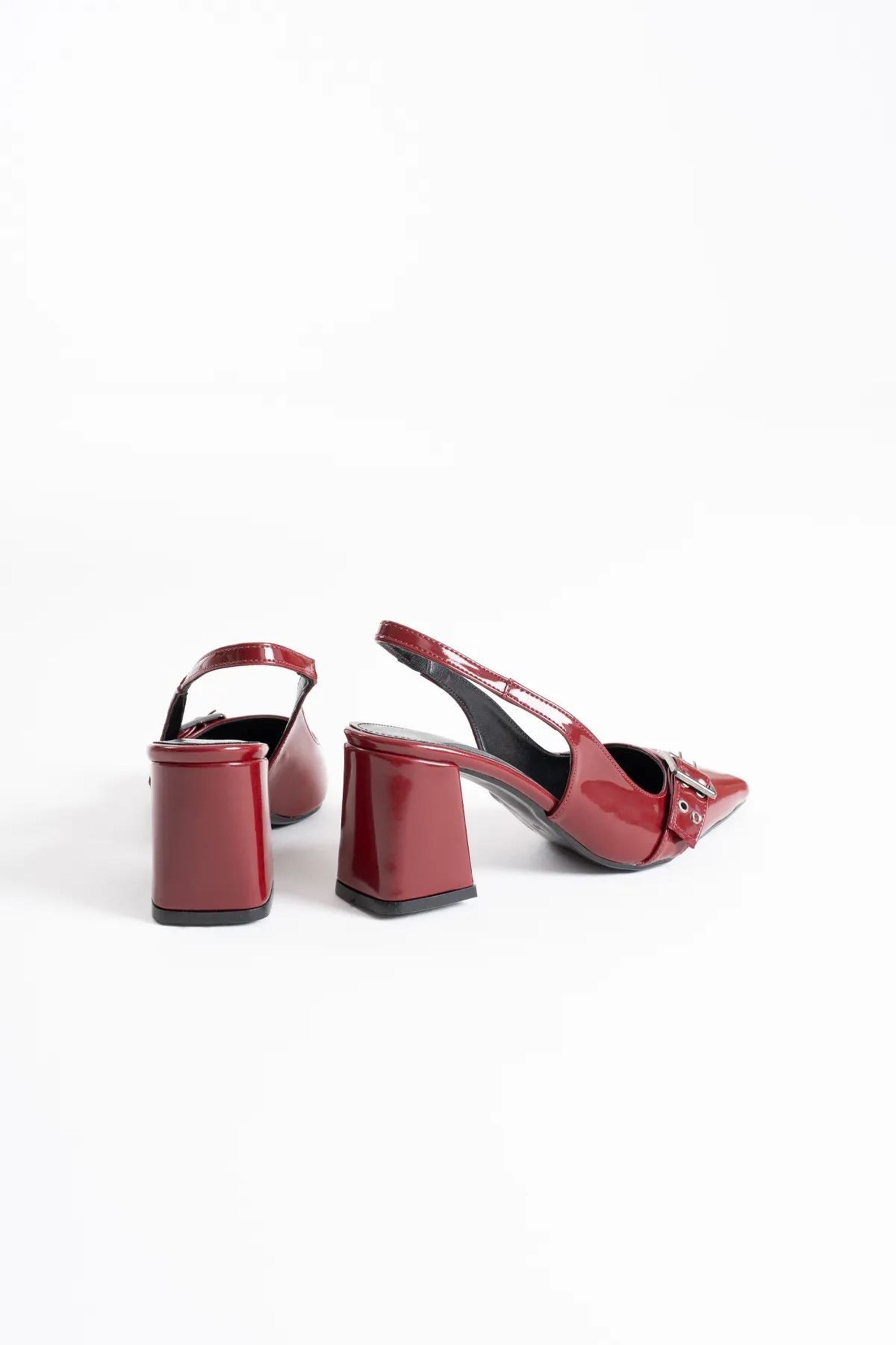 Dazzia Kadın Rugan Şık Toka Detaylı Kalın Topuklu Ayakkabı - Bordo