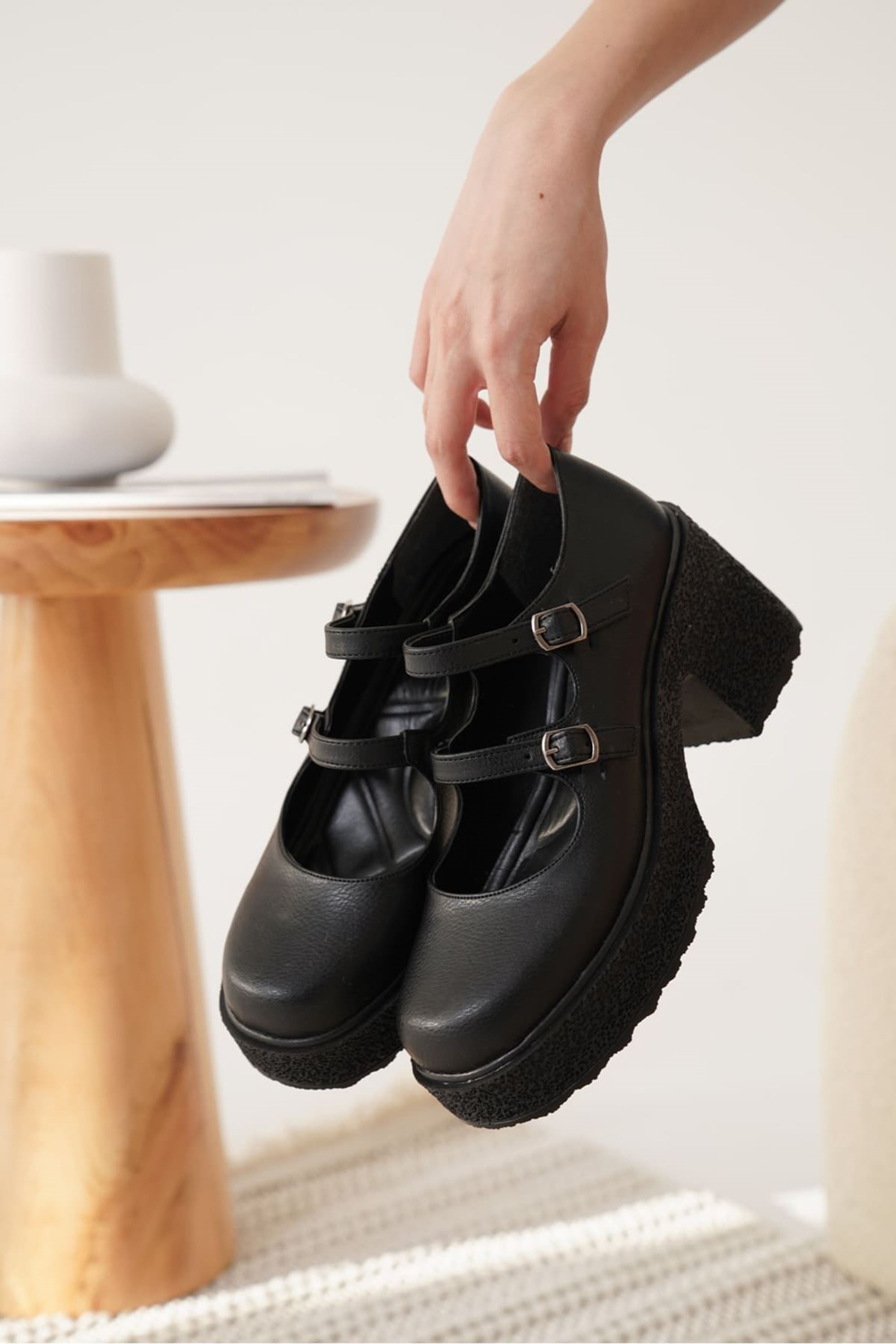 Zarela Kadın Çift Toka Detaylı Yüksek Topuklu Ayakkabı - Mat Siyah