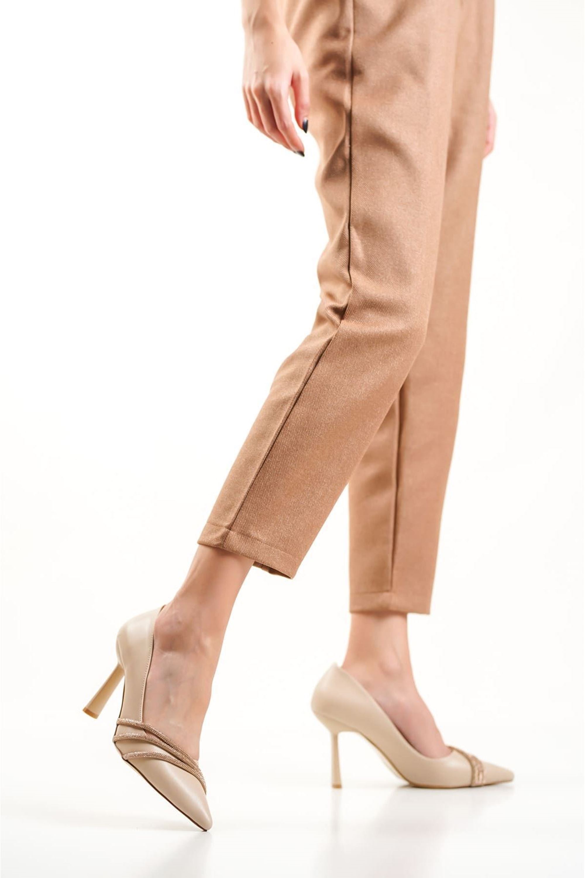 Dorell Kadın Şık Taş Detaylı Topuklu Ayakkabı Stiletto - Nude