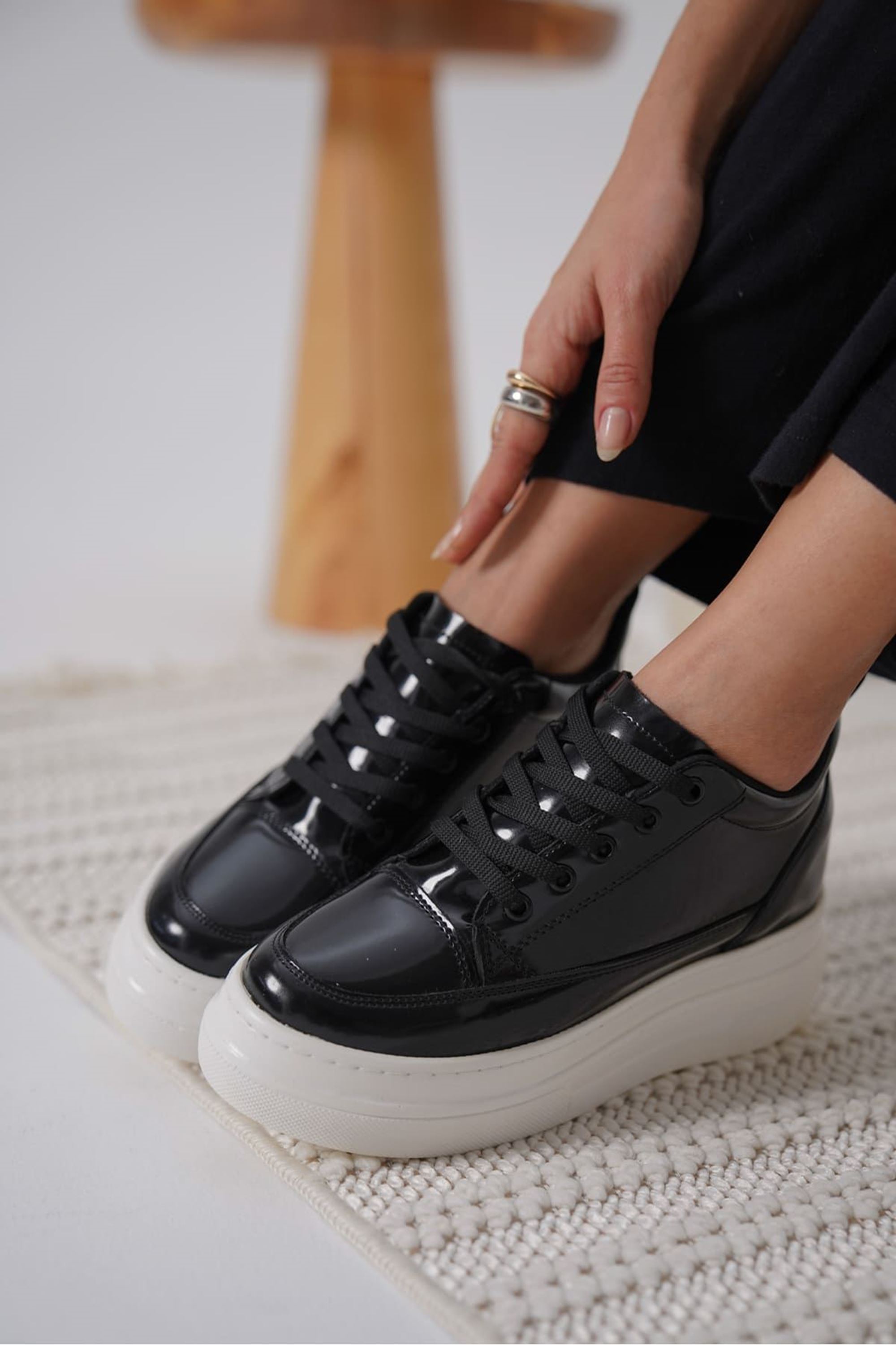 Glaren Kadın Rugan Boy Uzatan Gizli Topuklu Spor Ayakkabı Sneaker - Siyah