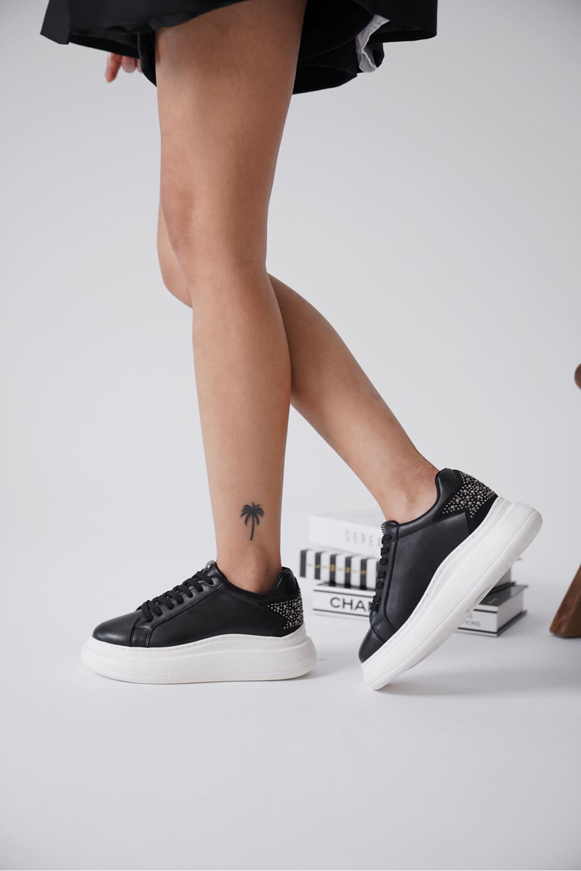 Astel Kadın Arkası Taşlı Şık Spor Ayakkabı Sneaker - Siyah