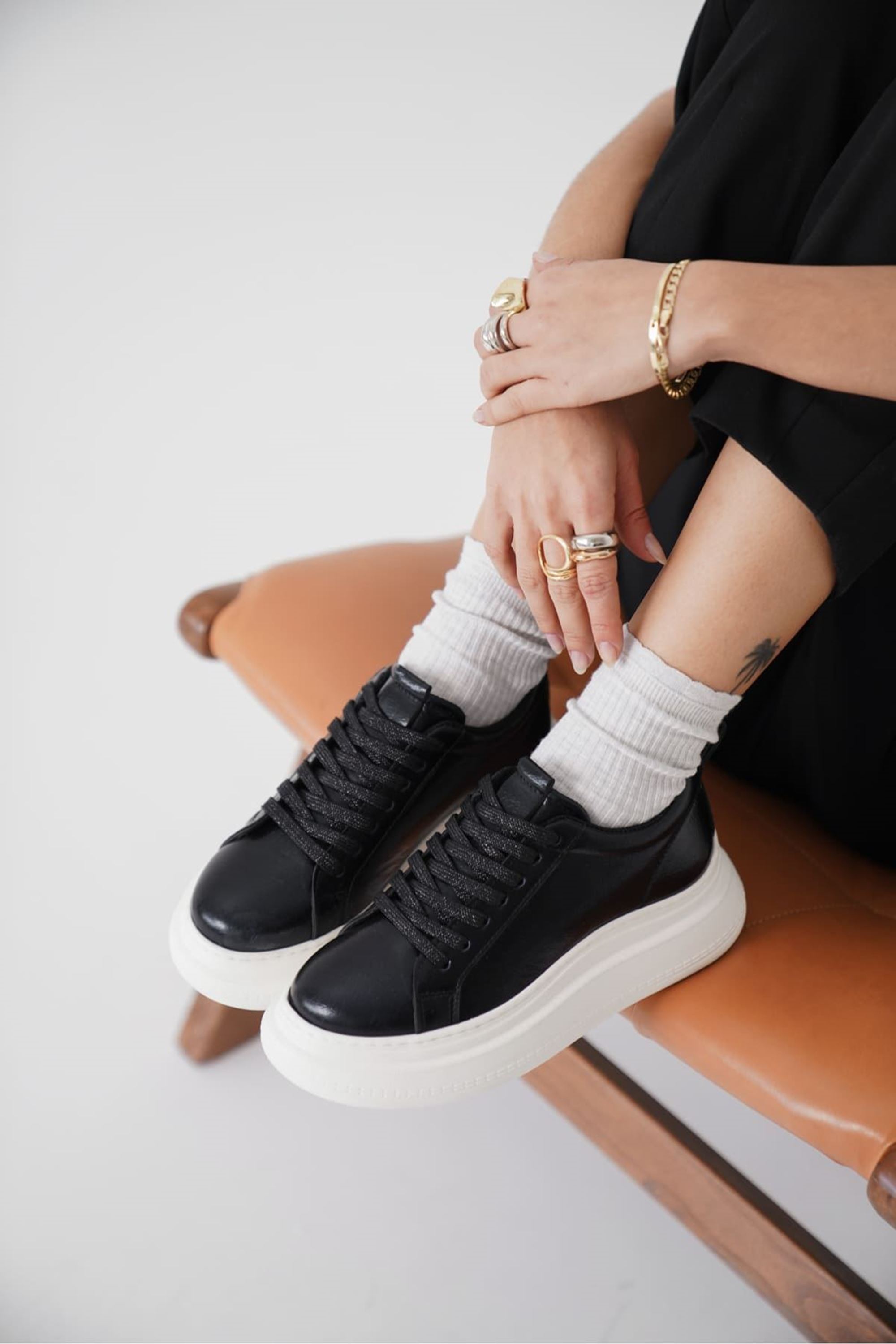 Yezzo Kadın Şık Klasik Spor Ayakkabı Sneaker - Siyah