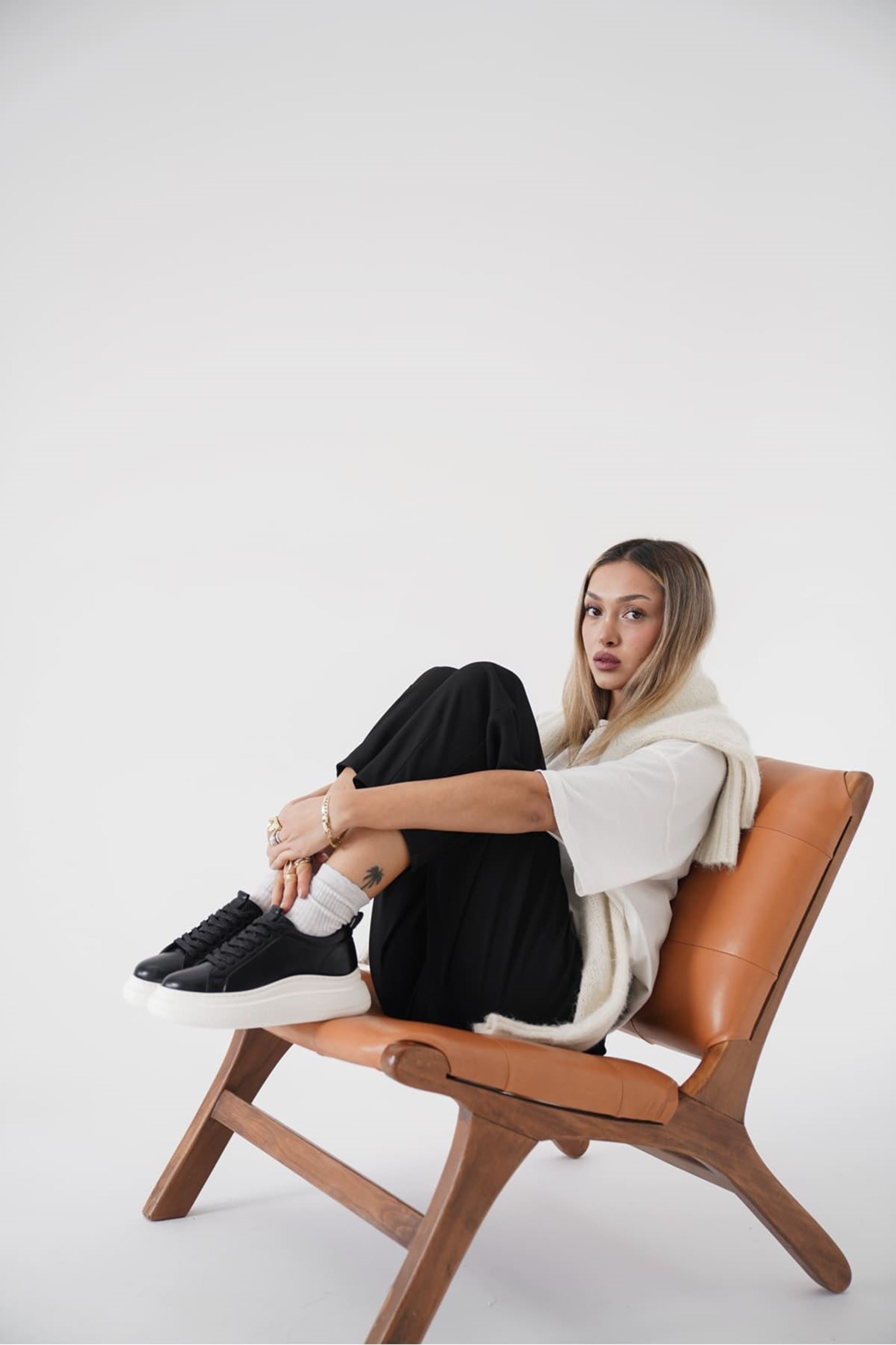 Yezzo Kadın Şık Klasik Spor Ayakkabı Sneaker - Siyah