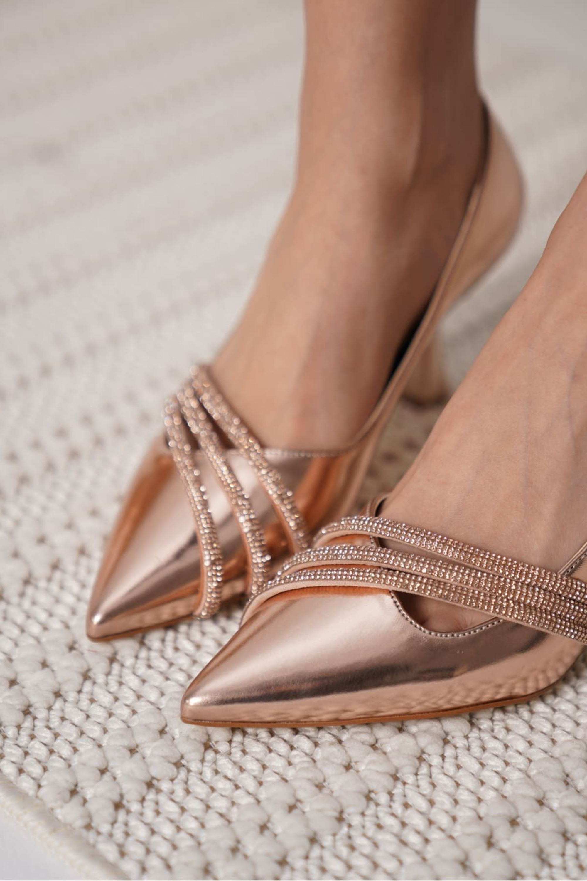 Malvia Kadın Rugan Taş Detaylı Abiye Topuklu Ayakkabı Stiletto - Rose/Gold