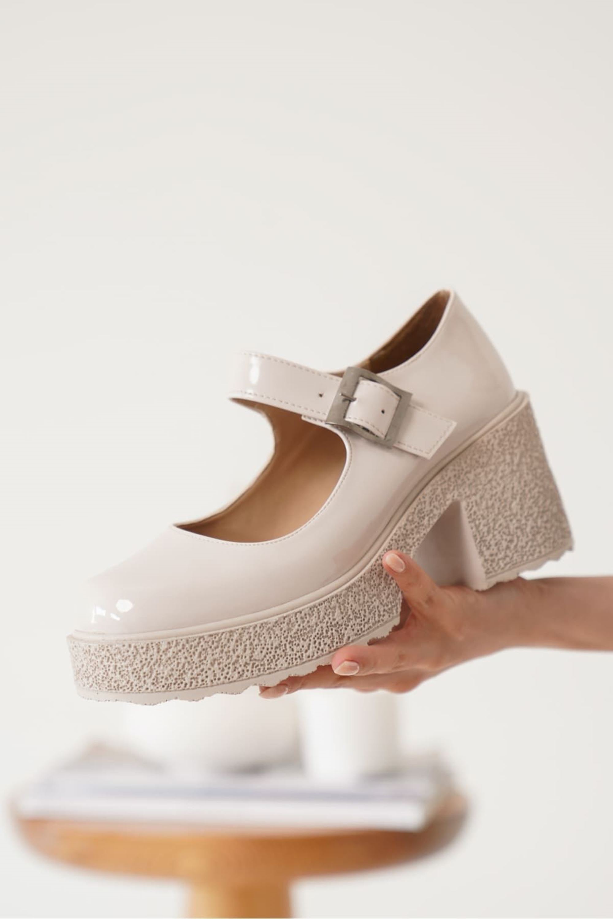 Levaya Kadın Rugan Günlük Yüksek Topuklu Ayakkabı - Bej