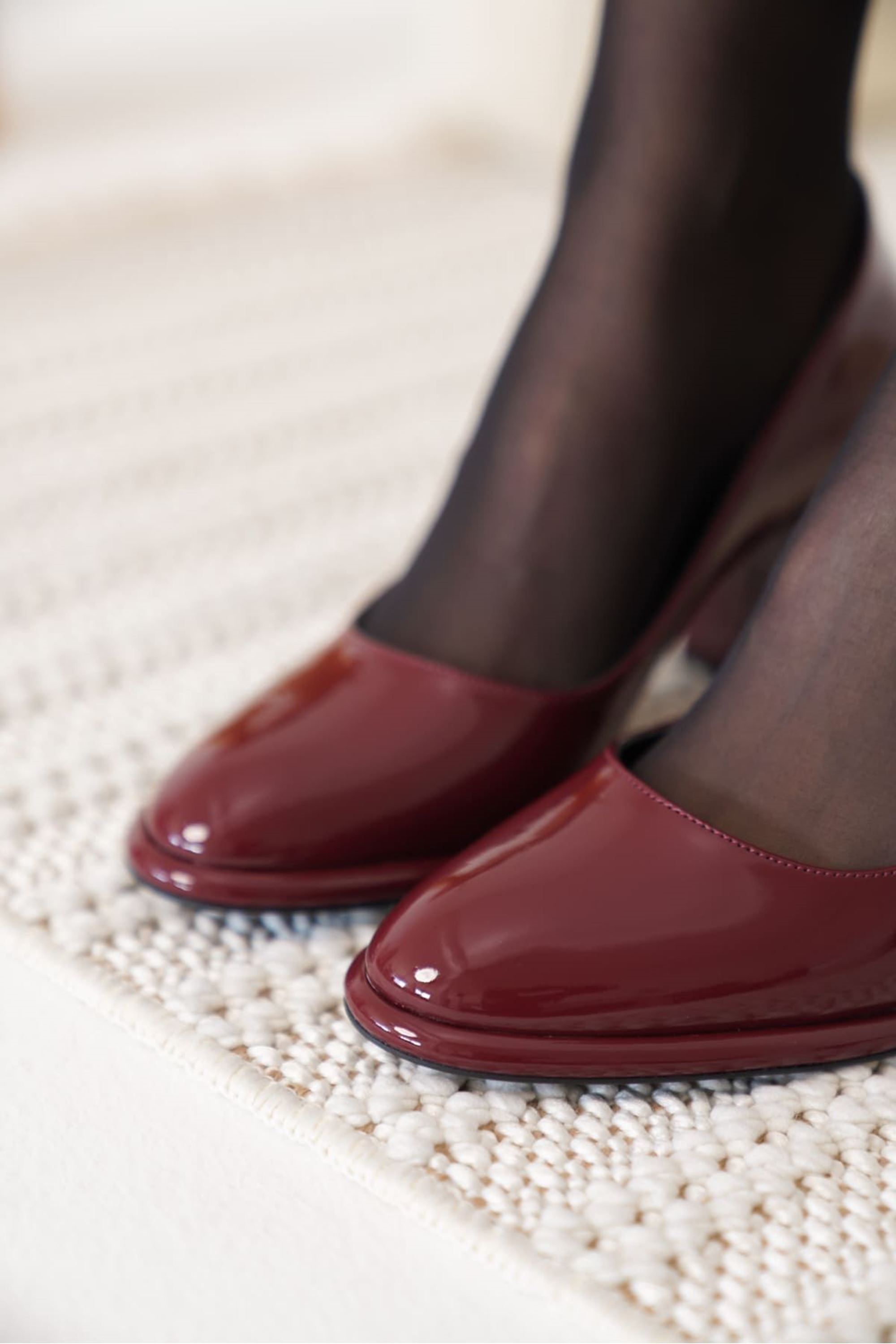 Aronna Kadın Rugan Klasik Kalın Topuklu Ayakkabı - Bordo