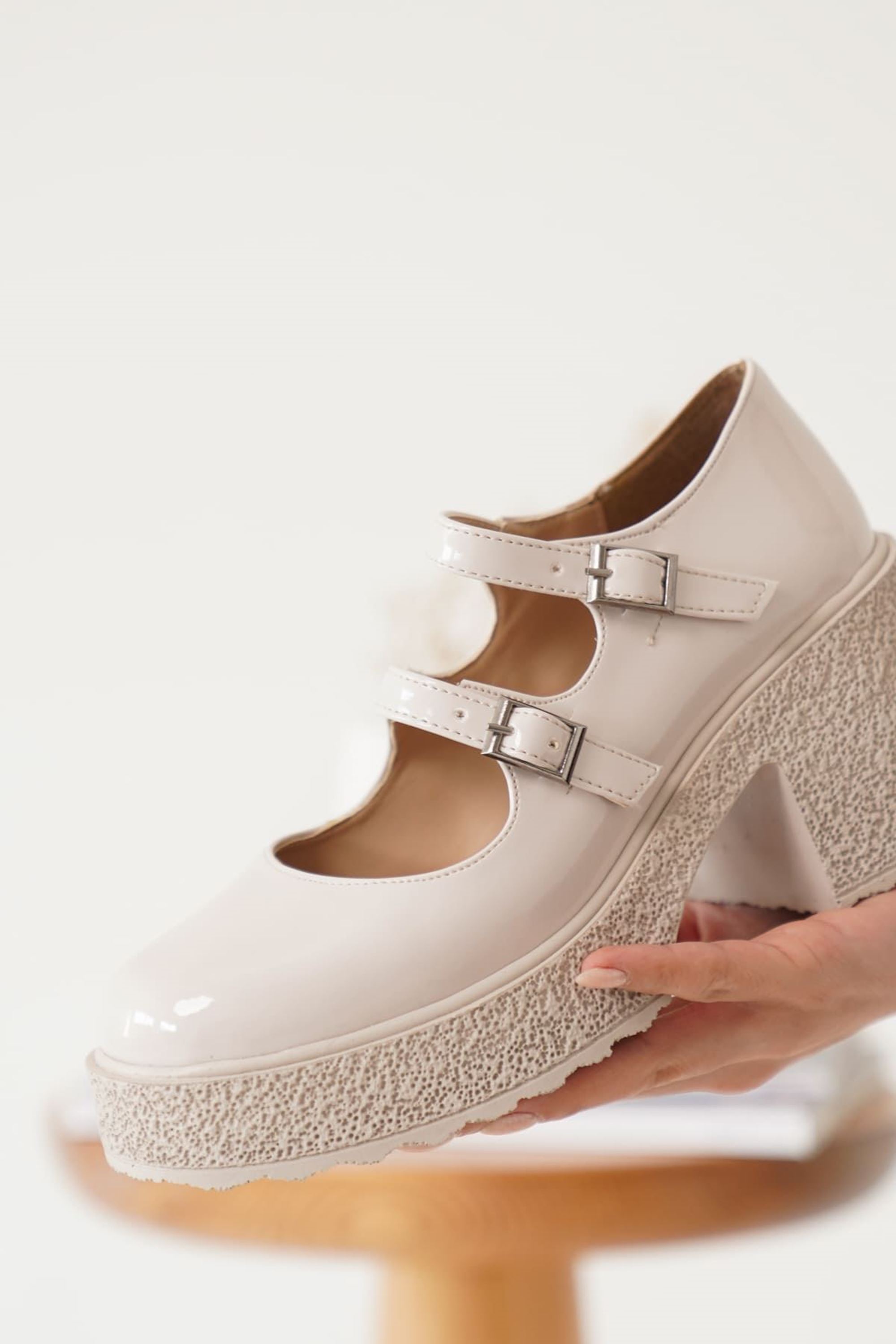 Zarela Kadın Çift Toka Detaylı Yüksek Topuklu Ayakkabı - Bej