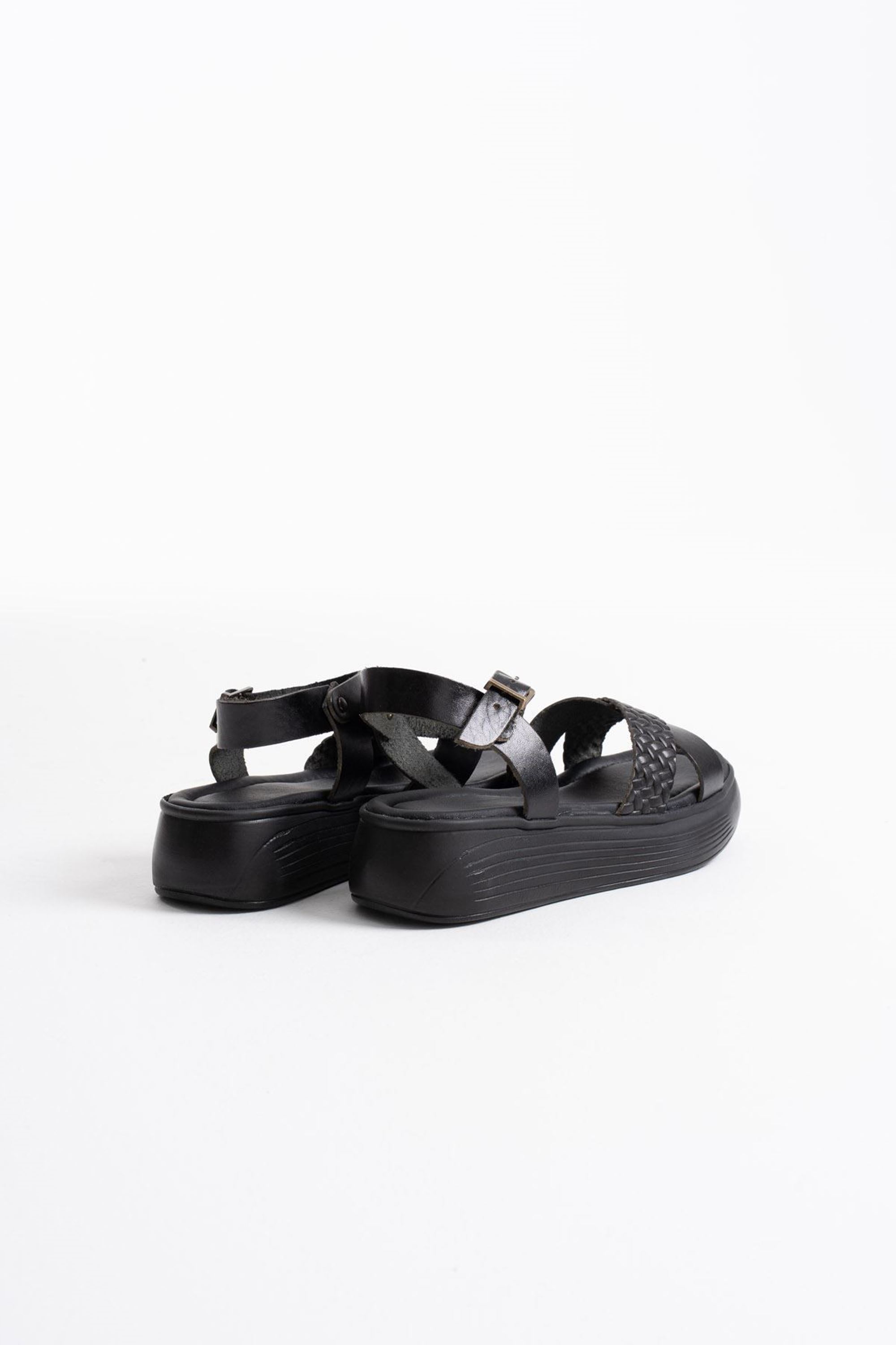 Zalina Rahat Kalıp Günlük Hafif Hakiki Deri Sandalet - Siyah