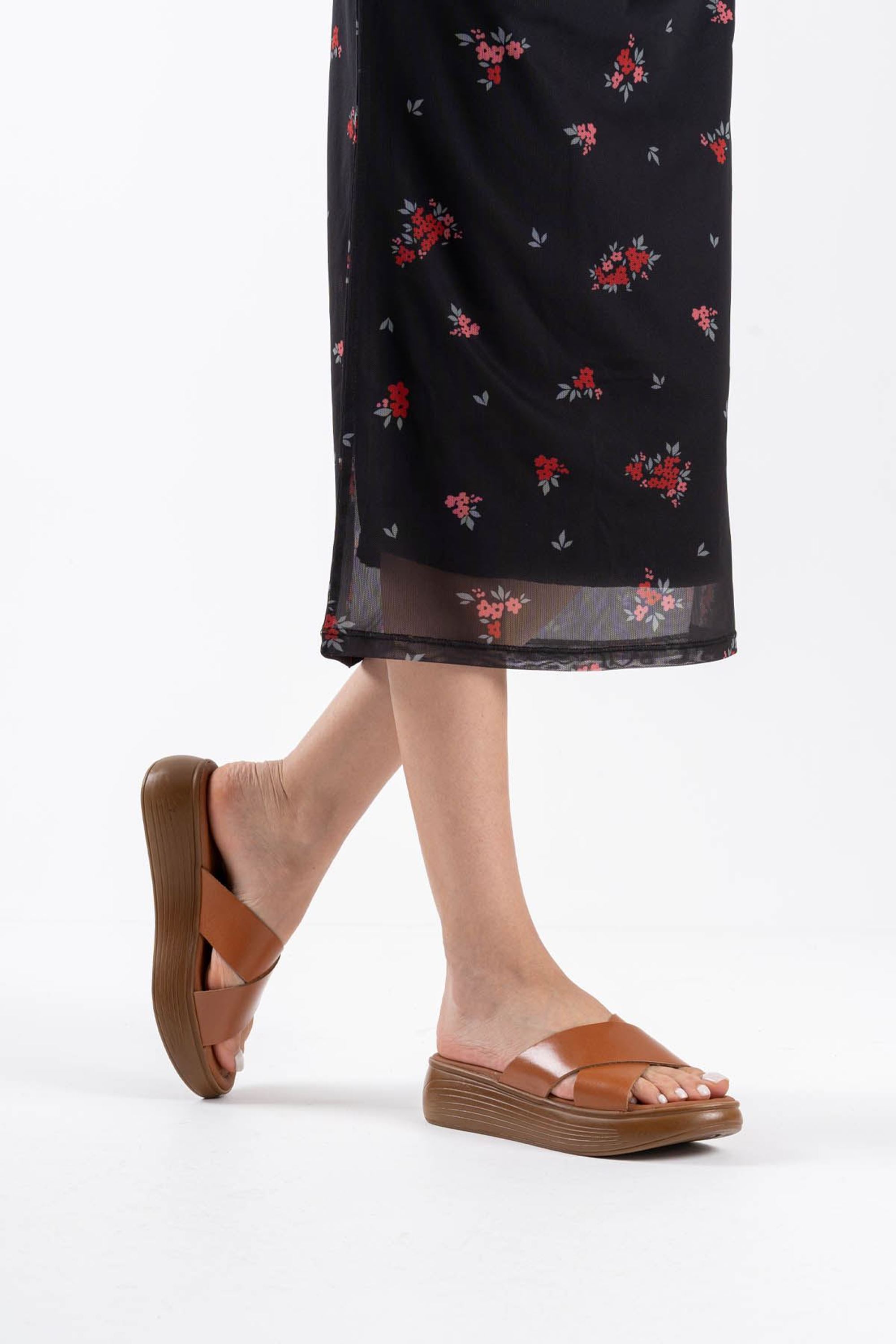 Elvish Kadın Hafif Rahat Yazlık Hakiki Deri Terlik - Taba