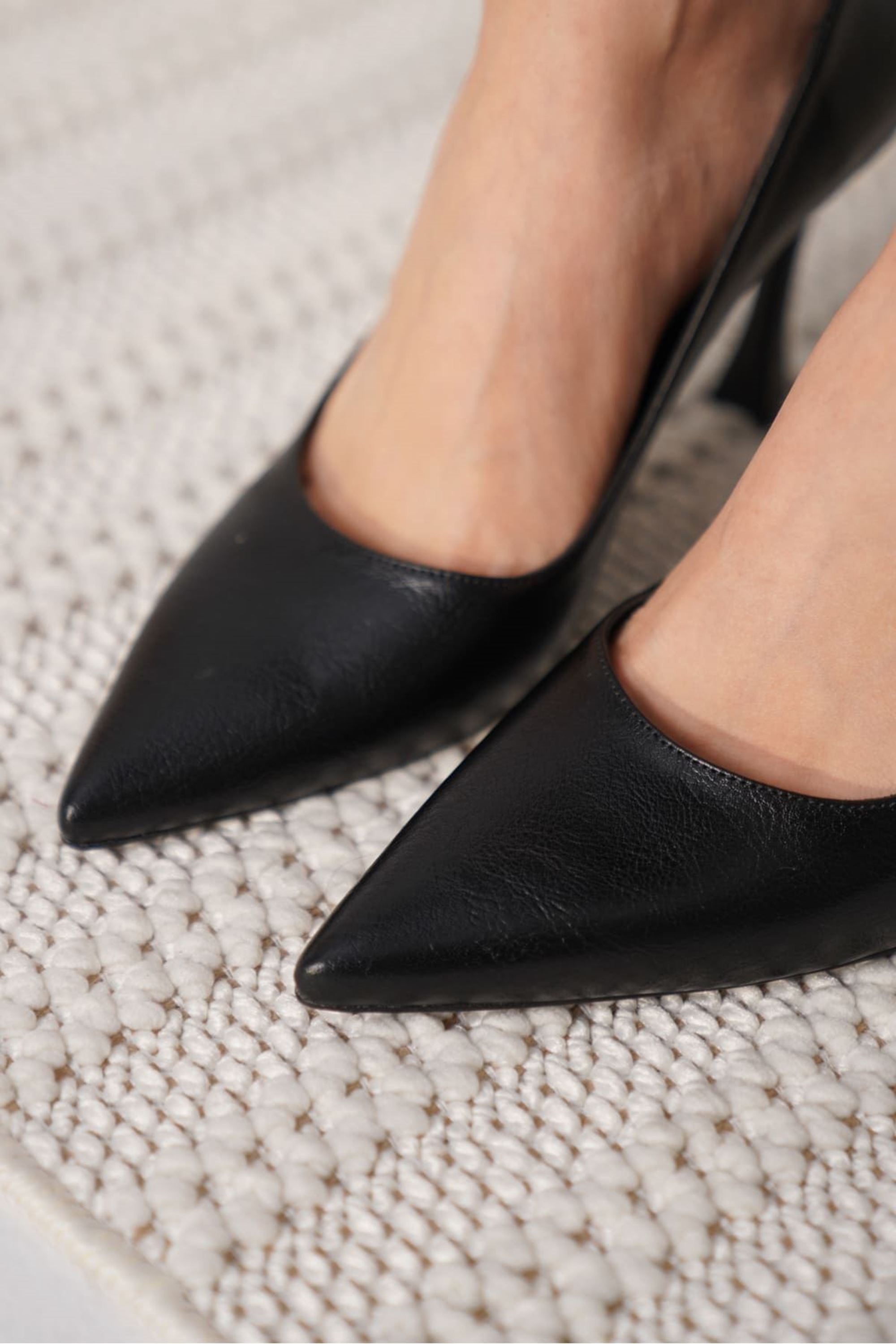 Sorina Kadın Cilt Klasik Sade Tasarım Stiletto - Siyah