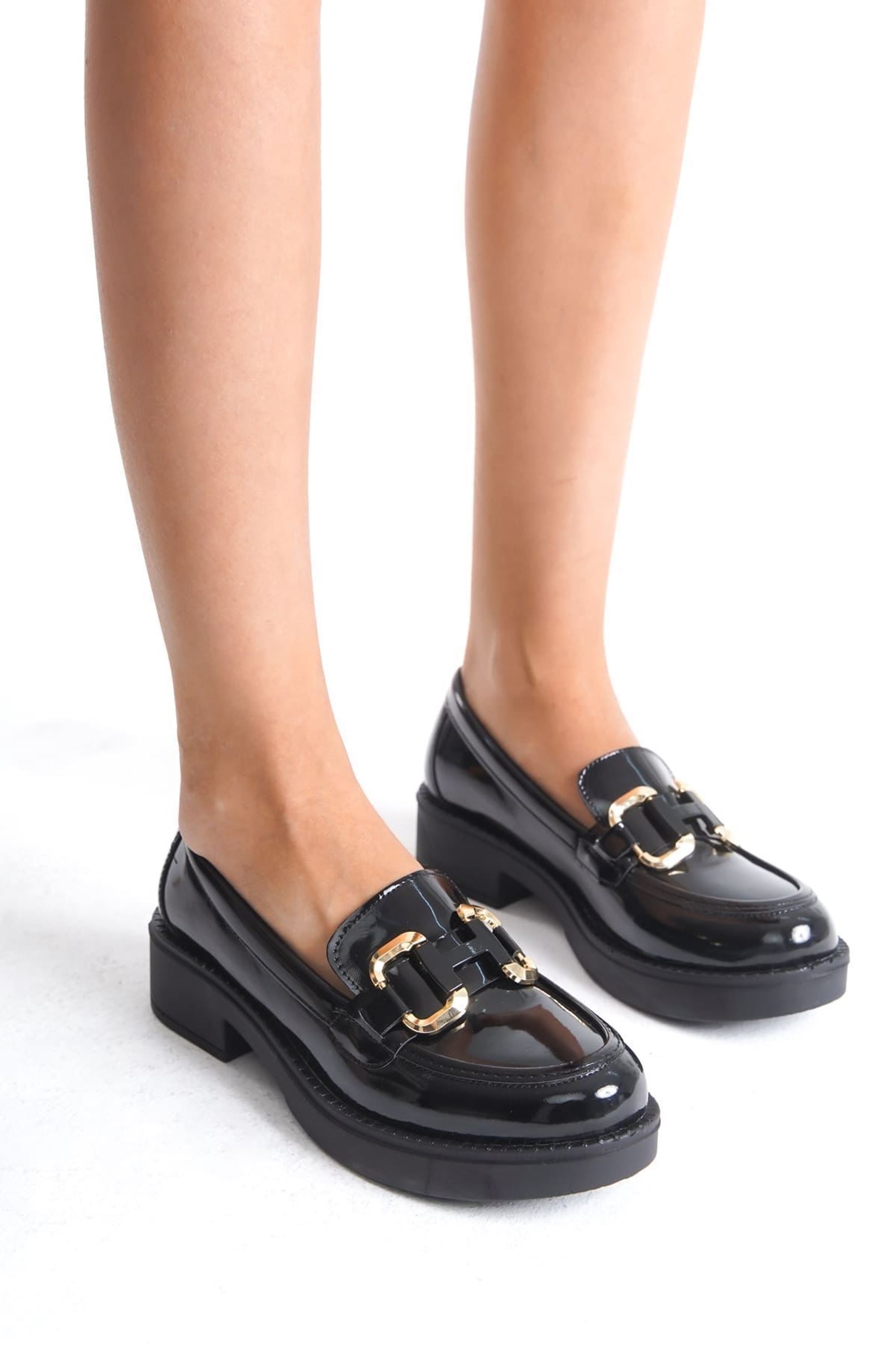 Remila Kadın Rugan Gold Tokalı Topuklu Loafer - Siyah