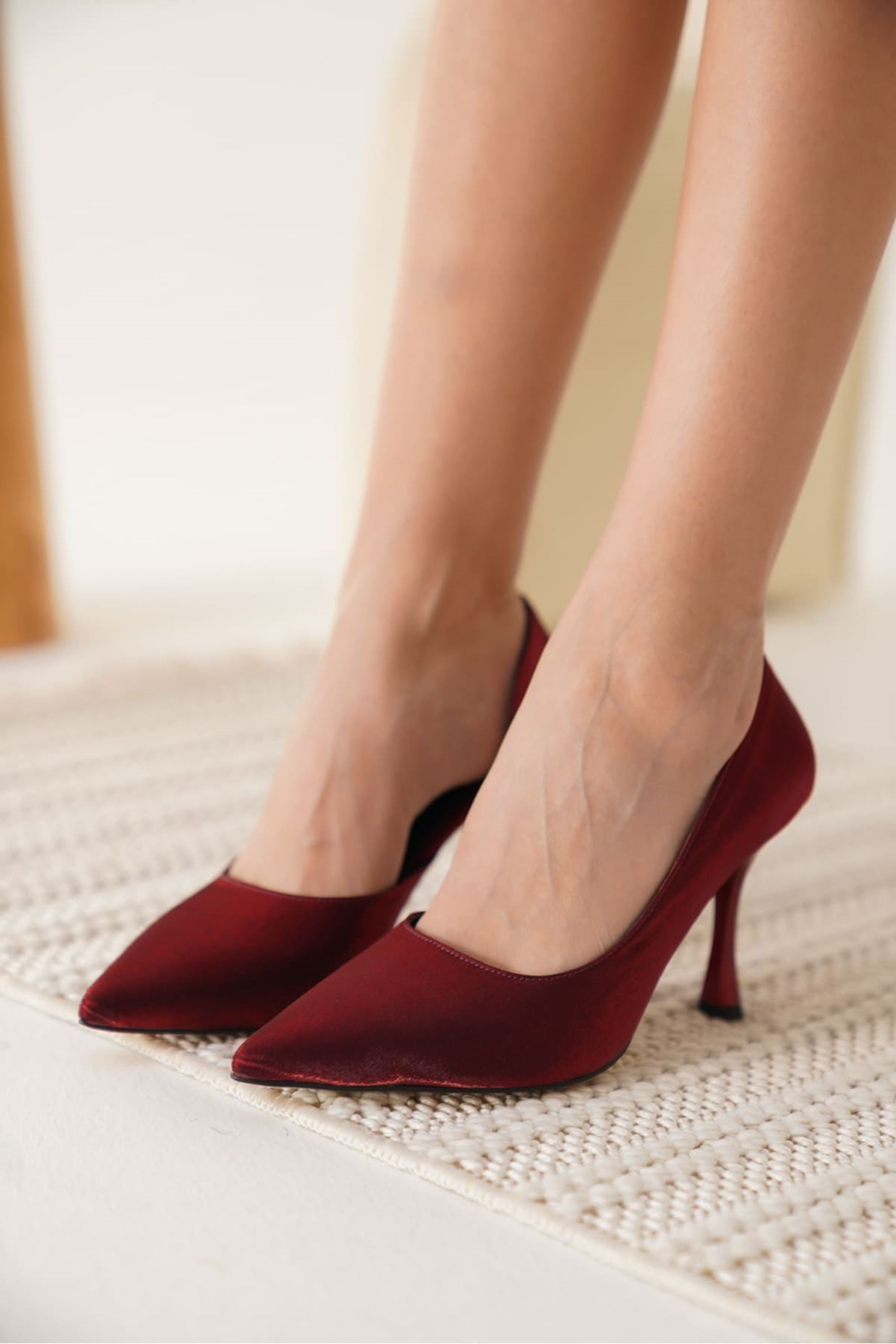 Mireya Kadın İnce Topuklu Klasik Stiletto Topuklu Ayakkabı - Kırmızı