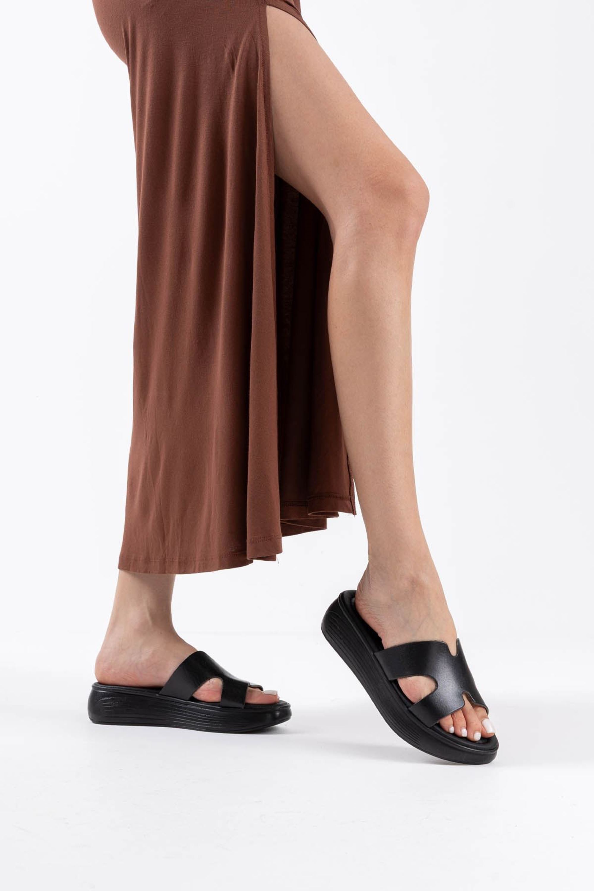 Elvish Kadın Hafif Rahat Yazlık Hakiki Deri Terlik - Siyah