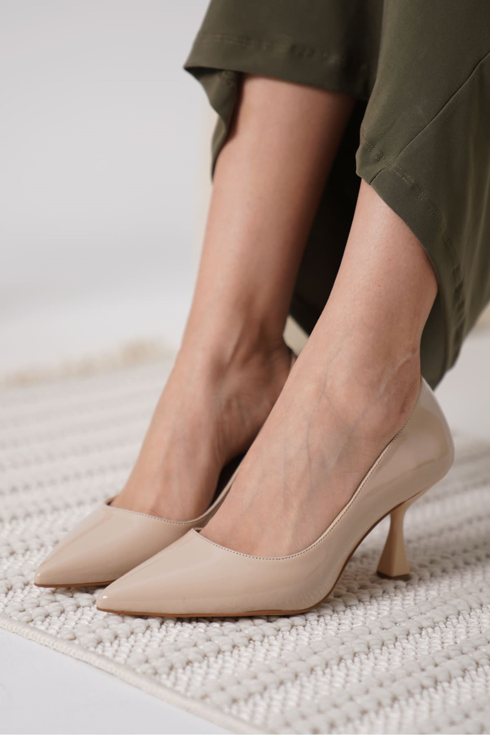 Jalina Kadın Rugan Klasik Topuklu Ayakkabı Stiletto - Nude