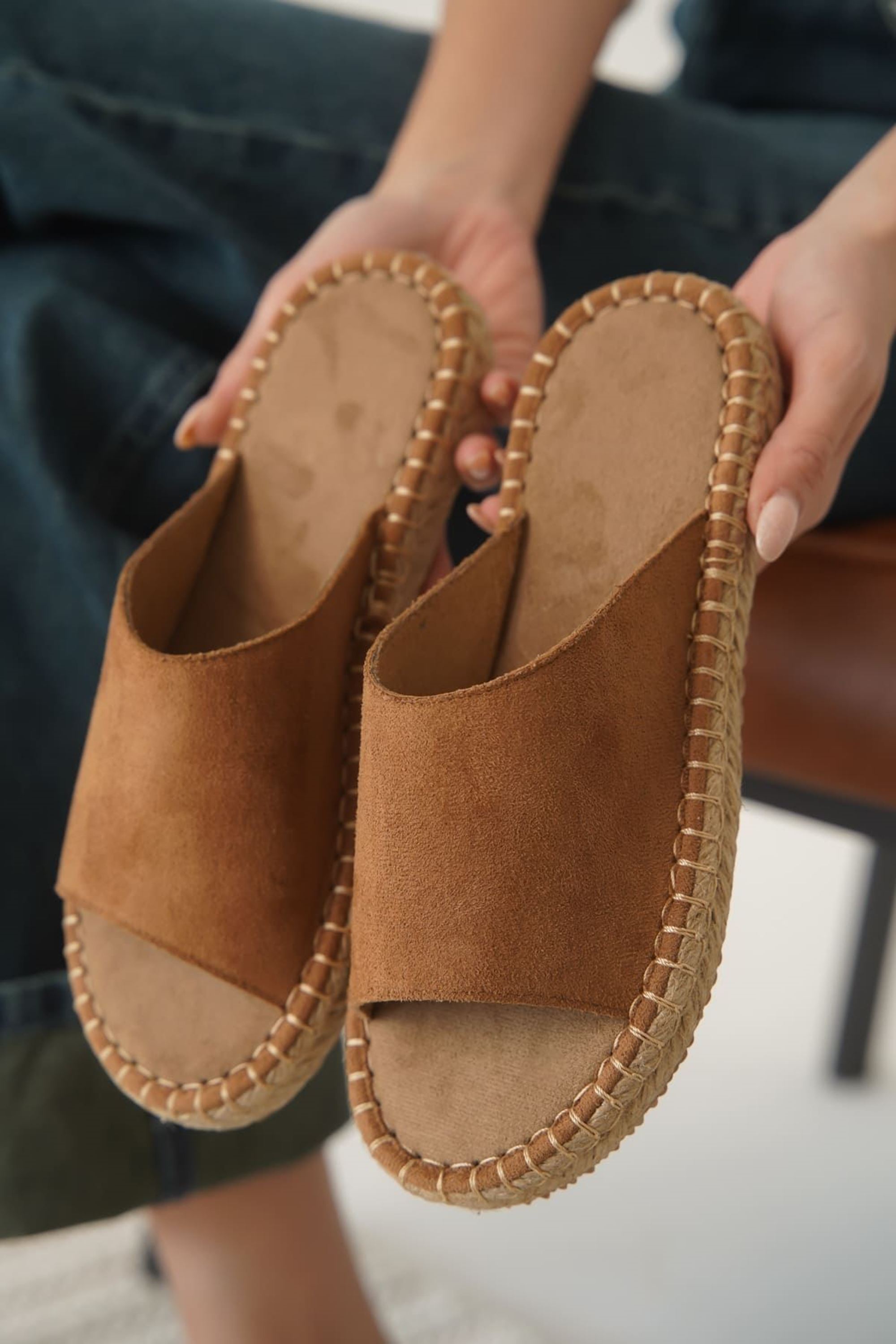 Arlise Kadın Süet Hafif Rahat Yazlık Terlik - Taba