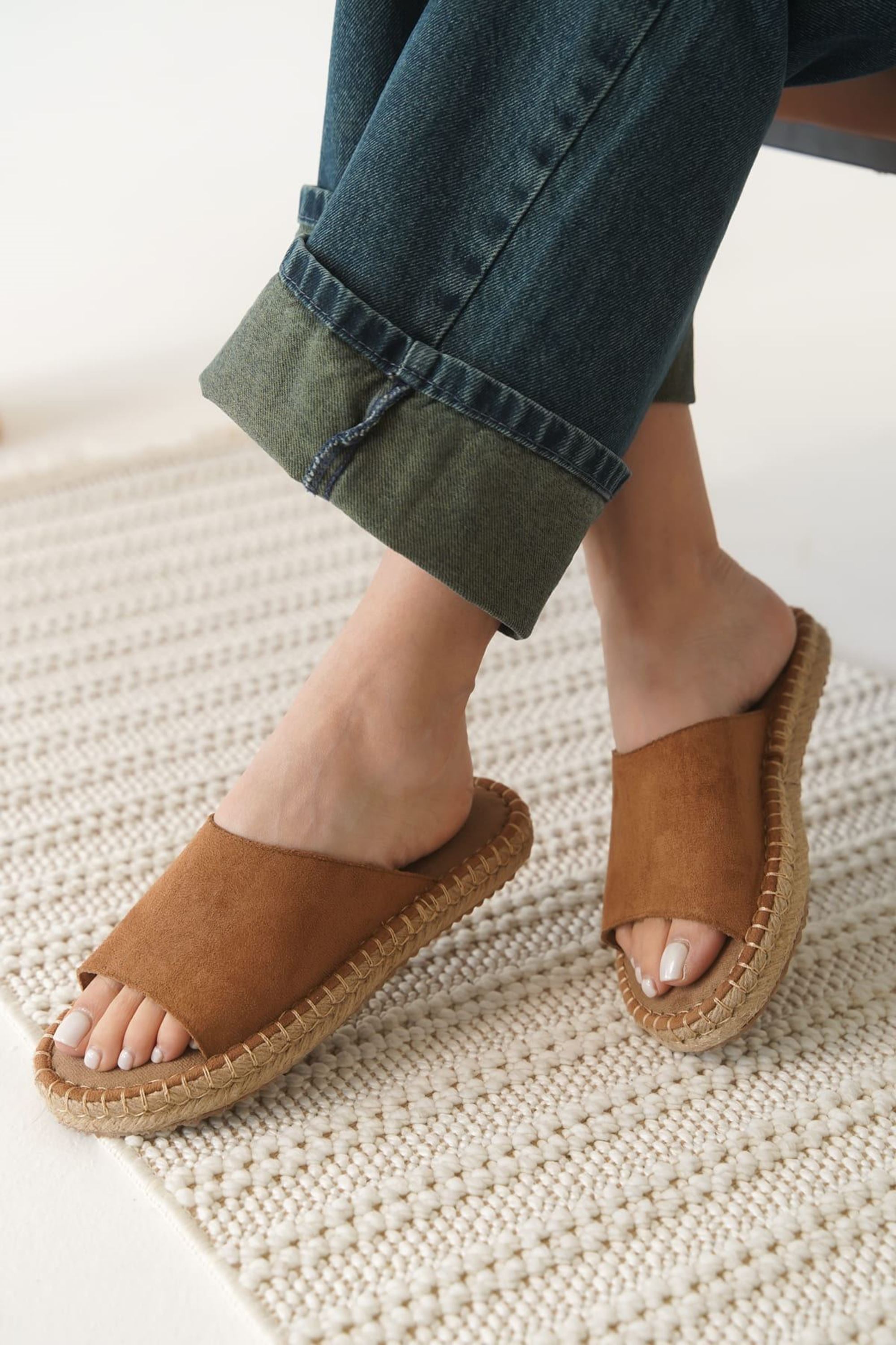 Arlise Kadın Süet Hafif Rahat Yazlık Terlik - Taba