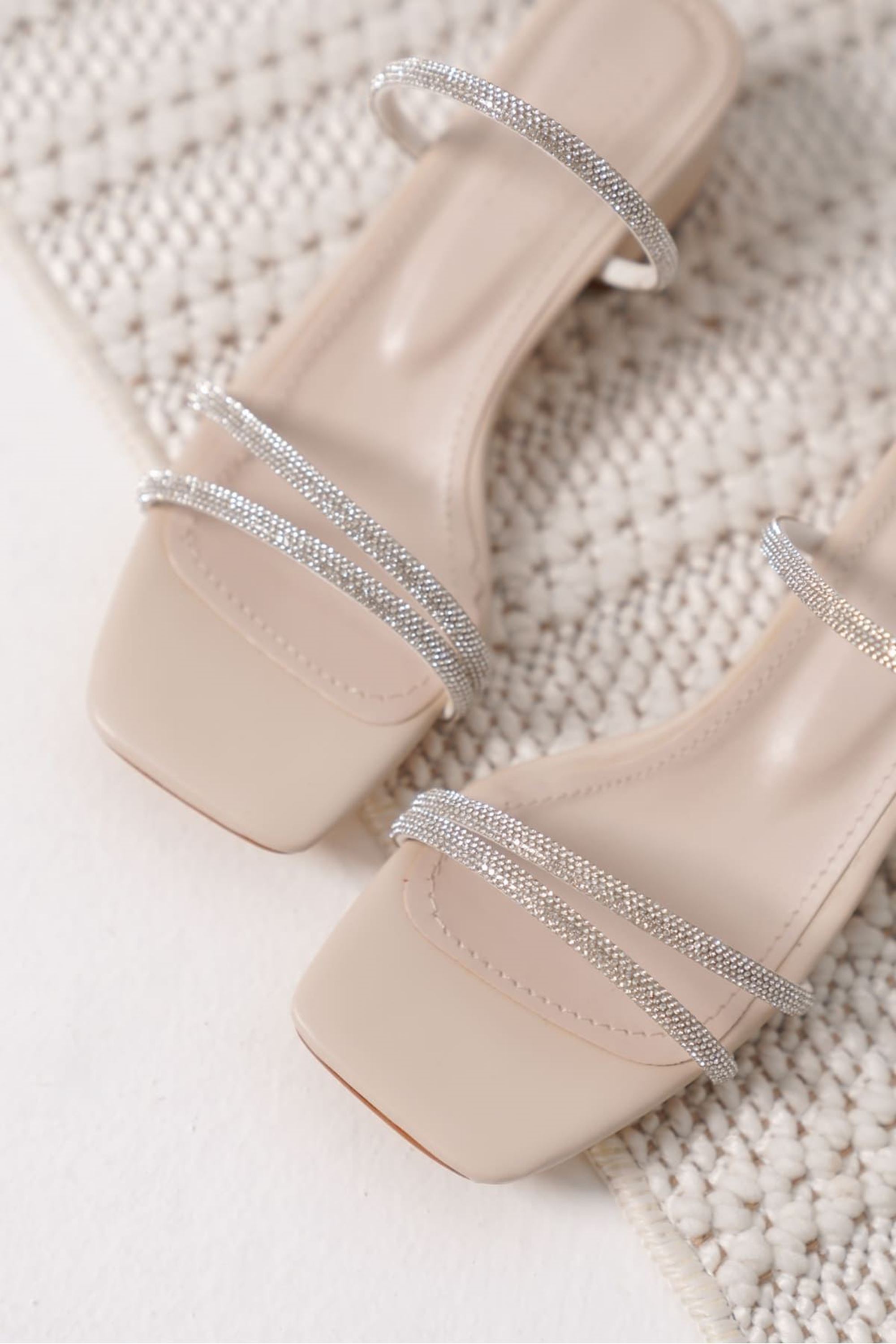 Bumbly Kadın Şık Taş Detaylı Kalın Topuklu Terlik - Bej