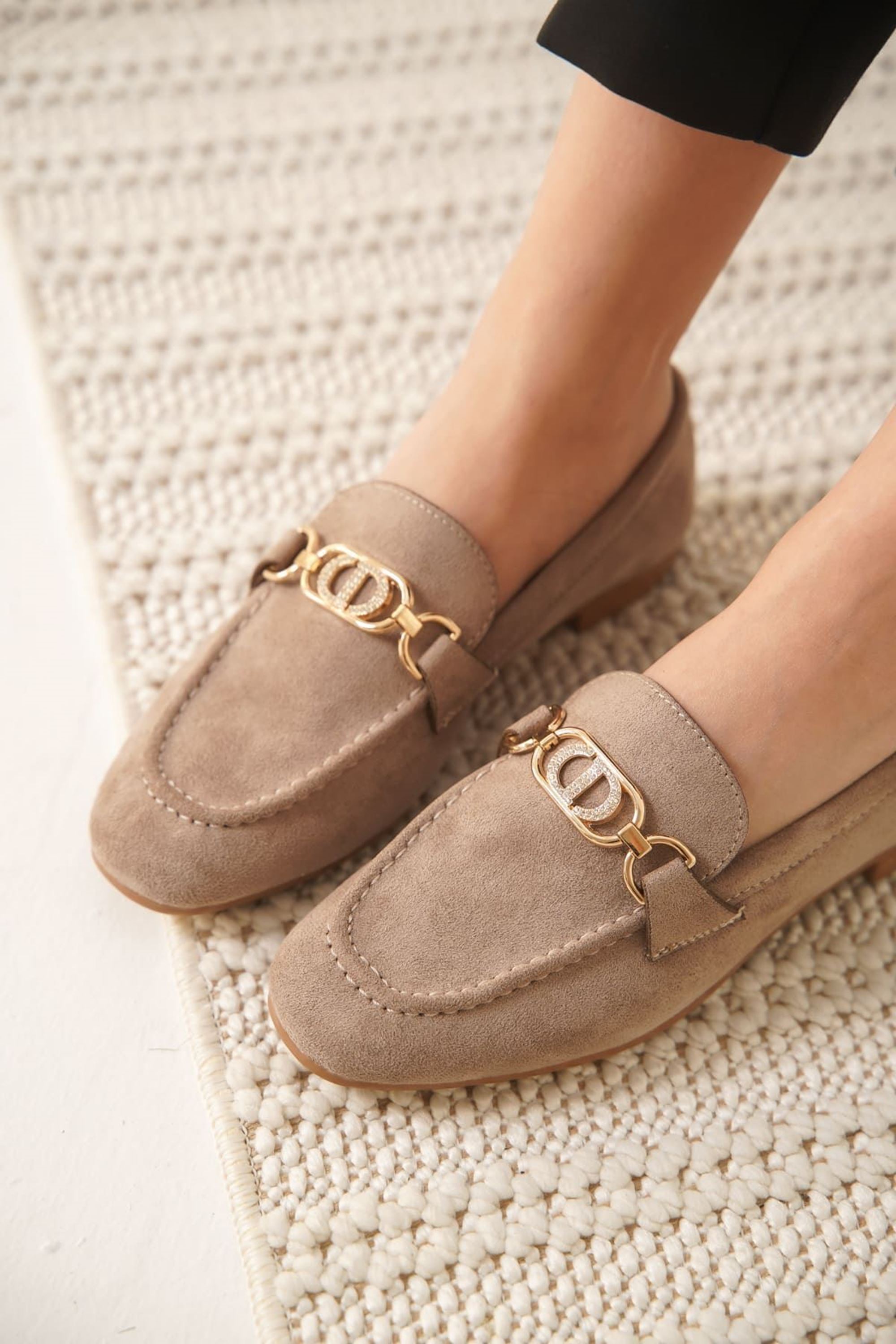 Lurose Kadın Süet Şık Toka Detaylı Günlük Loafer Ayakkabı - Vizon