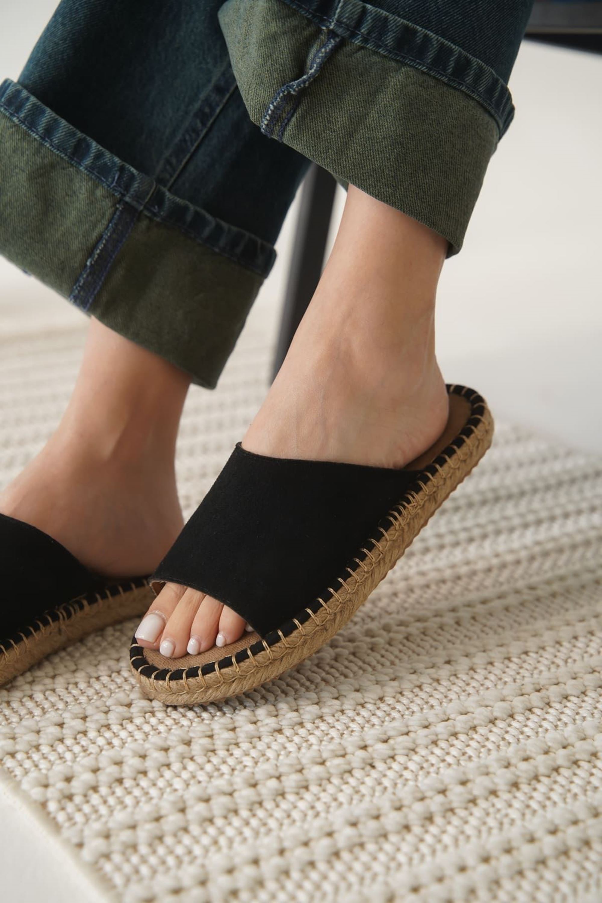 Arlise Kadın Süet Hafif Rahat Yazlık Terlik - Siyah