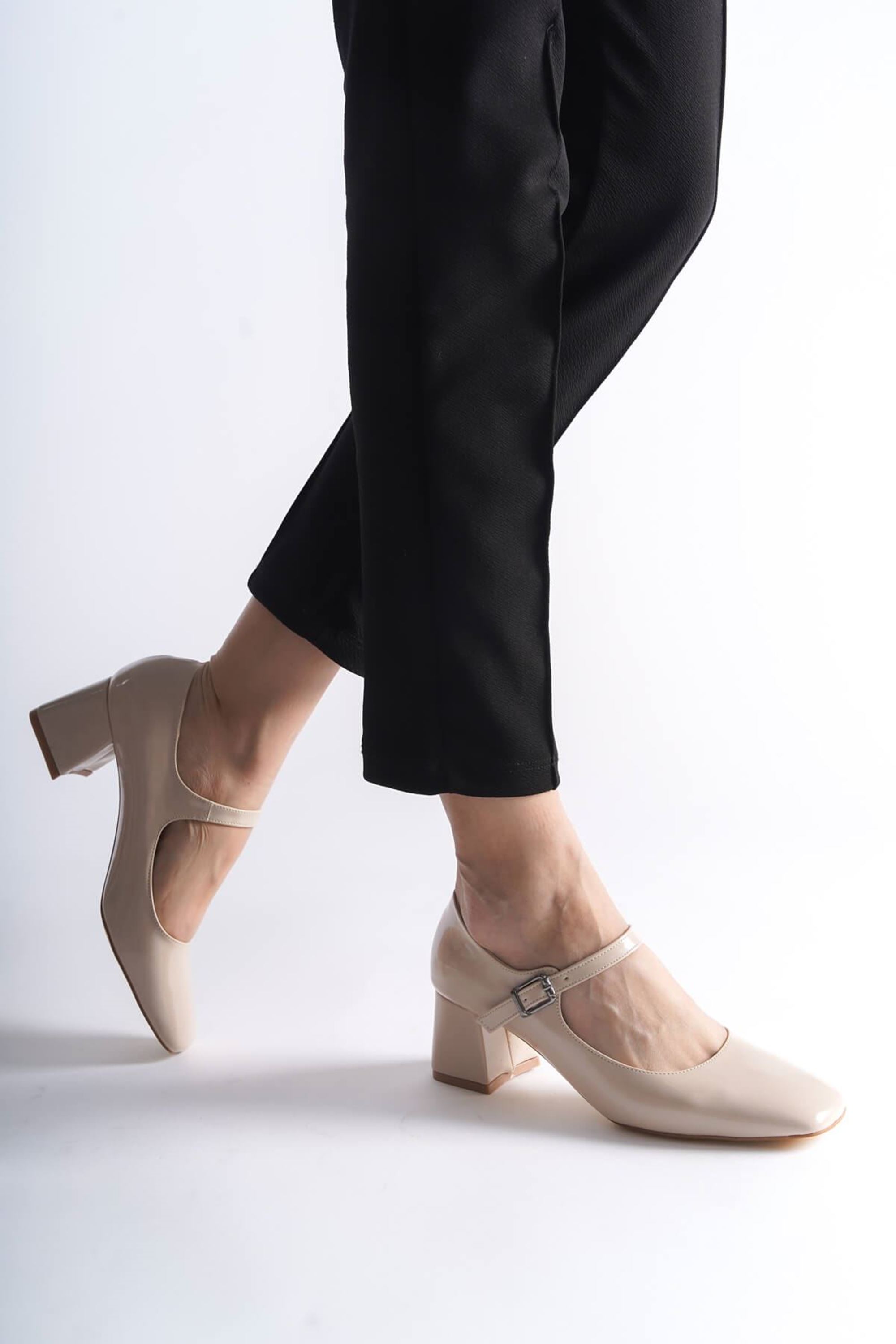 Luvella Kadın Rugan Topuklu Kadın Ayakkabı - Bej