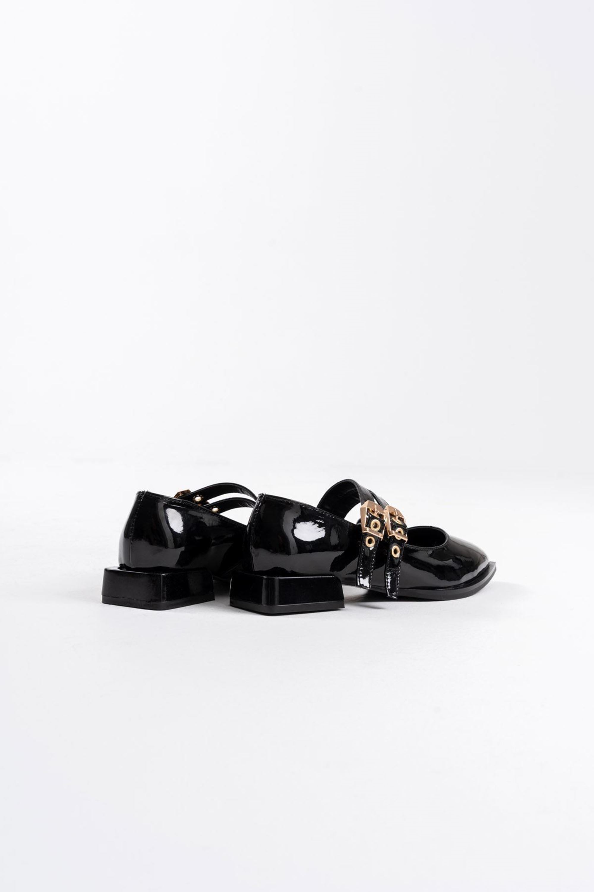 Brivon Kadın Rugan Şık Kemer Detaylı Günlük Topuklu Ayakkabı - Siyah