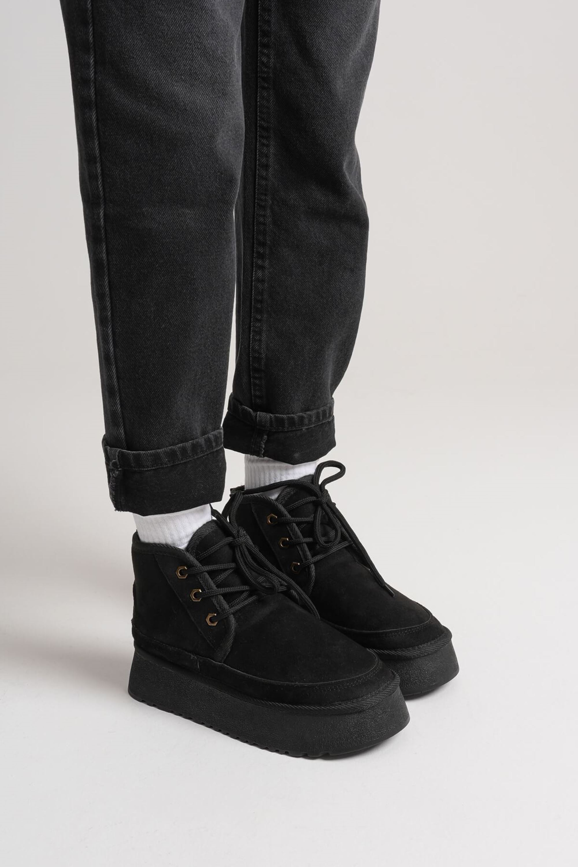 Lunovar Kadın Suya Dayanıklı Süet İçi Kürklü Kalın Tabanlı Bot - Siyah