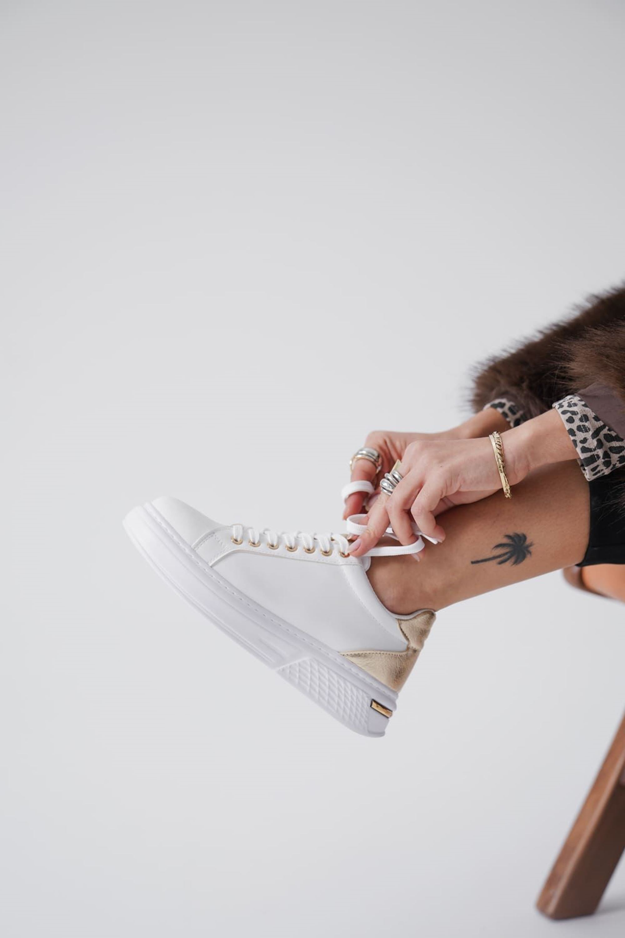 Movix Kadın Altın Detaylı Spor Ayakkabı Sneaker - Beyaz