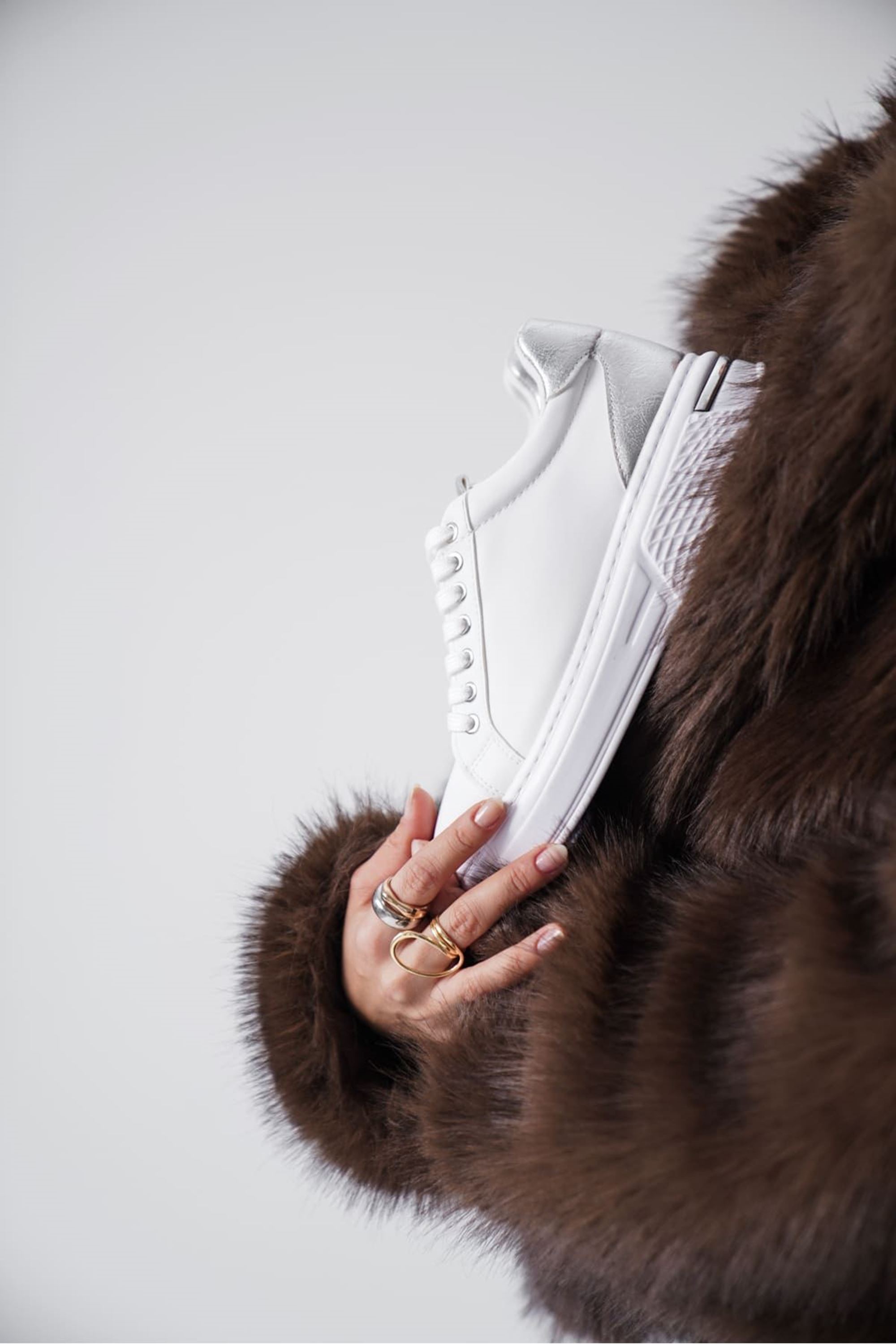 Movix Kadın Gümüş Detaylı Spor Ayakkabı Sneaker - Beyaz