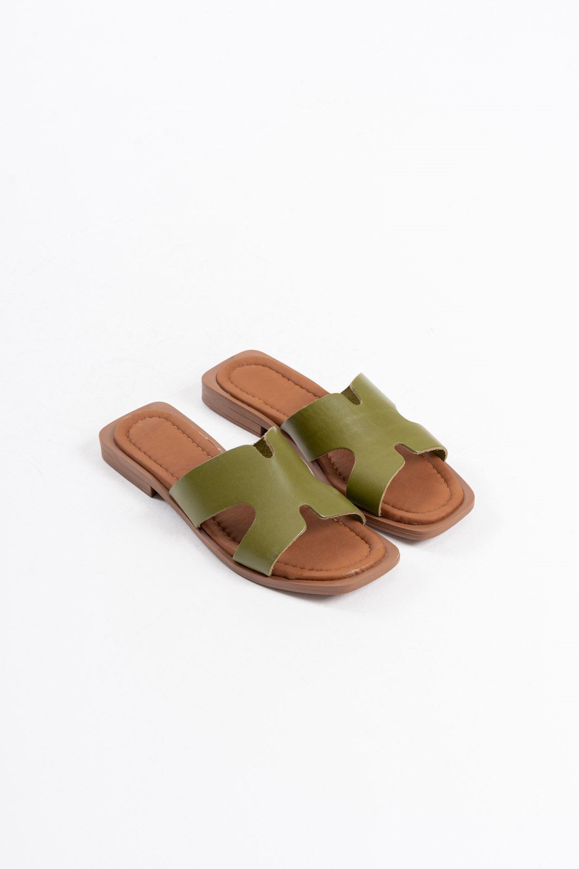 Zeyor Kadın Sade Premium Tasarımlı Hakiki Deri Terlik - Haki Yeşili