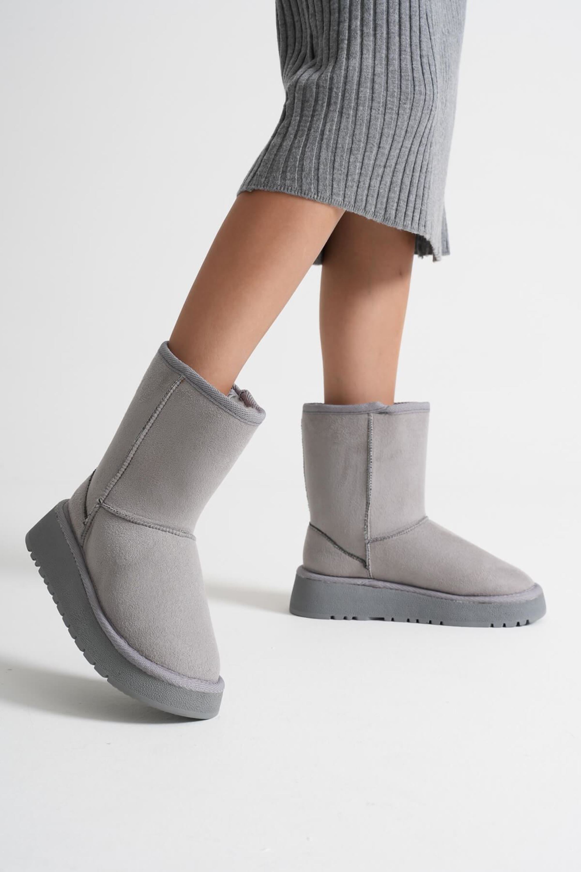 Embrisa Kadın Su Geçirmez Süet Kışlık Kürklü Bot - Gri