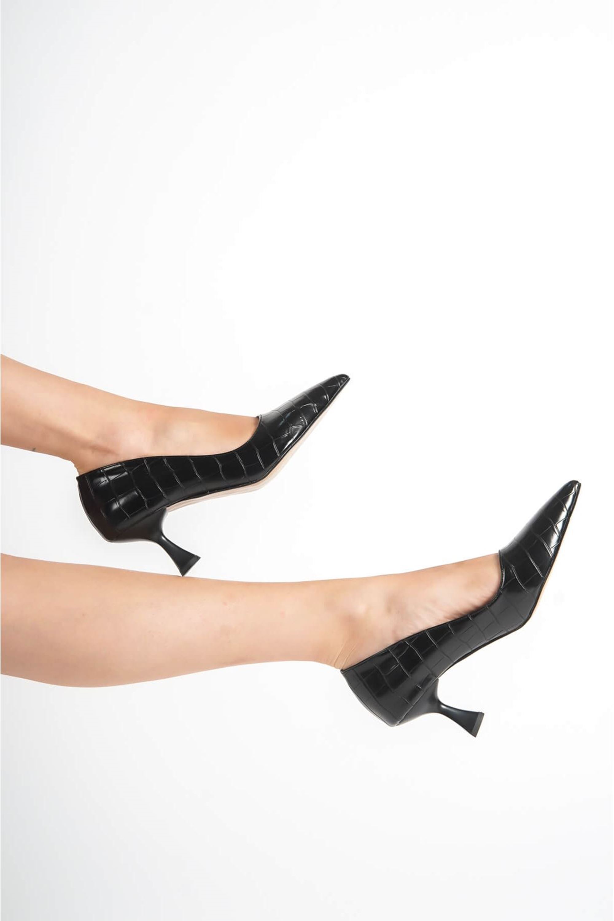 Kery Kadın Kroko Siyah Topuklu Ayakkabı