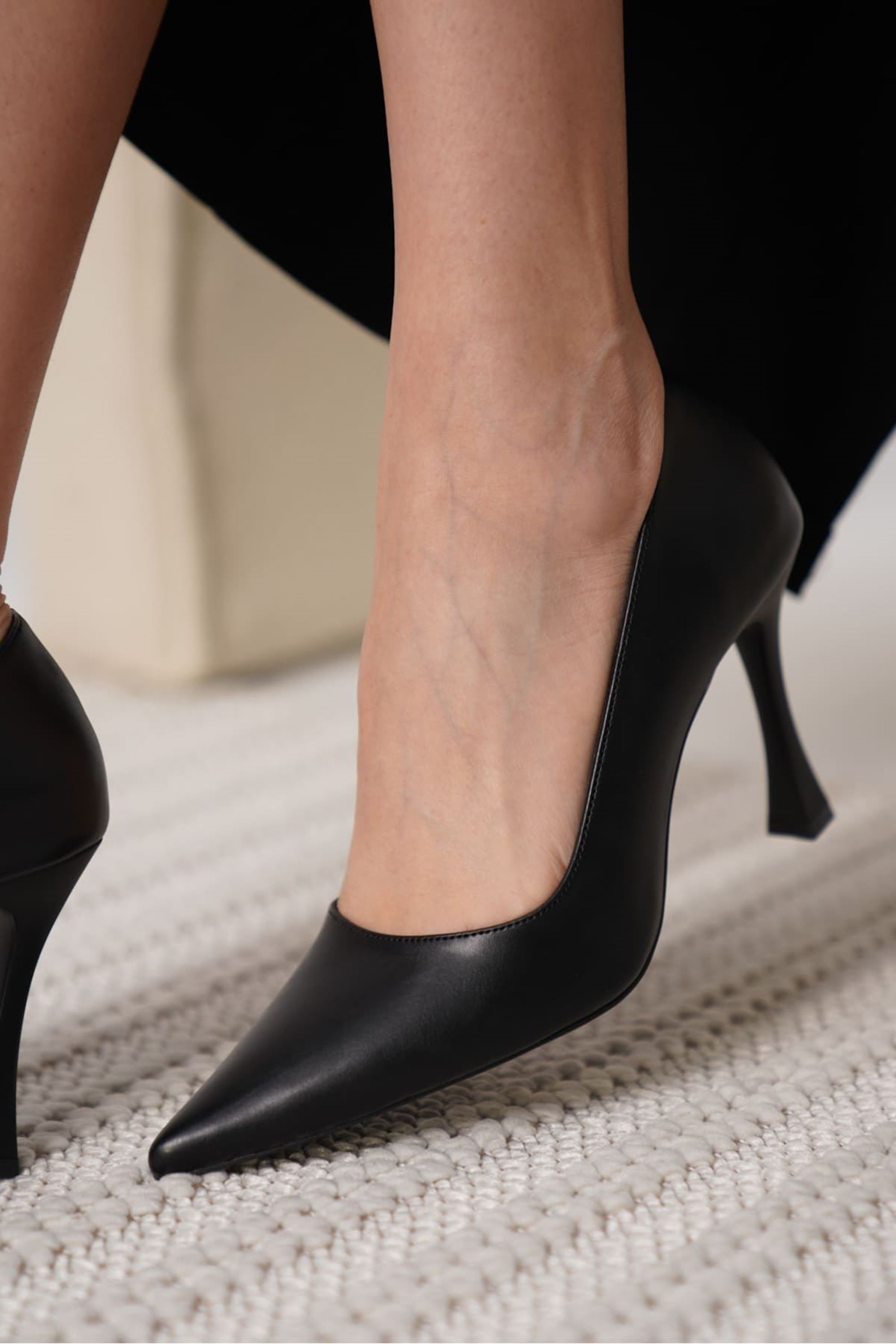 Blade Mat Siyah Kadın Stiletto