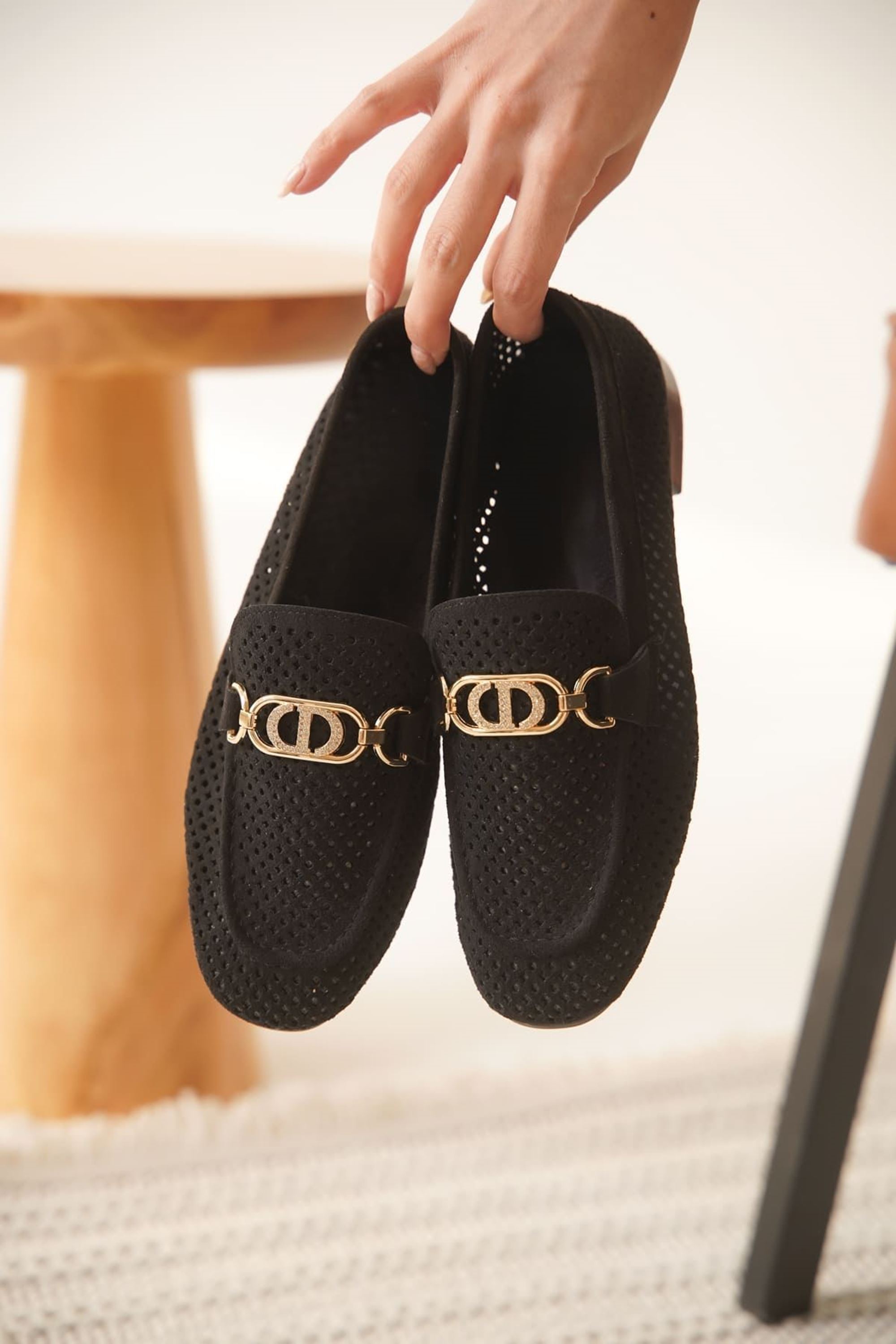 Sally Kadın Siyah Toka Detaylı Ayakkabı